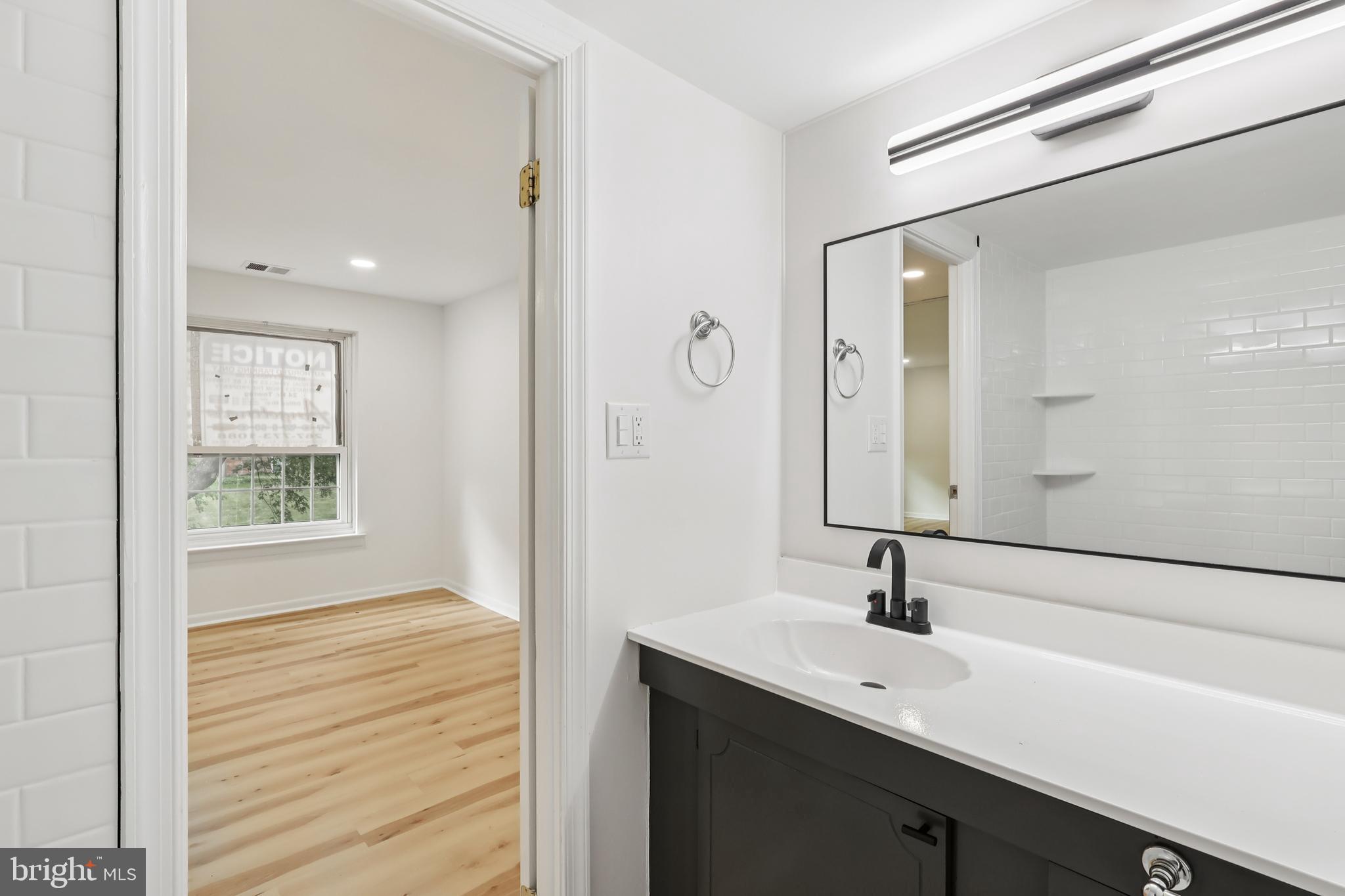 GYPSY LANE CONDOS - Residential