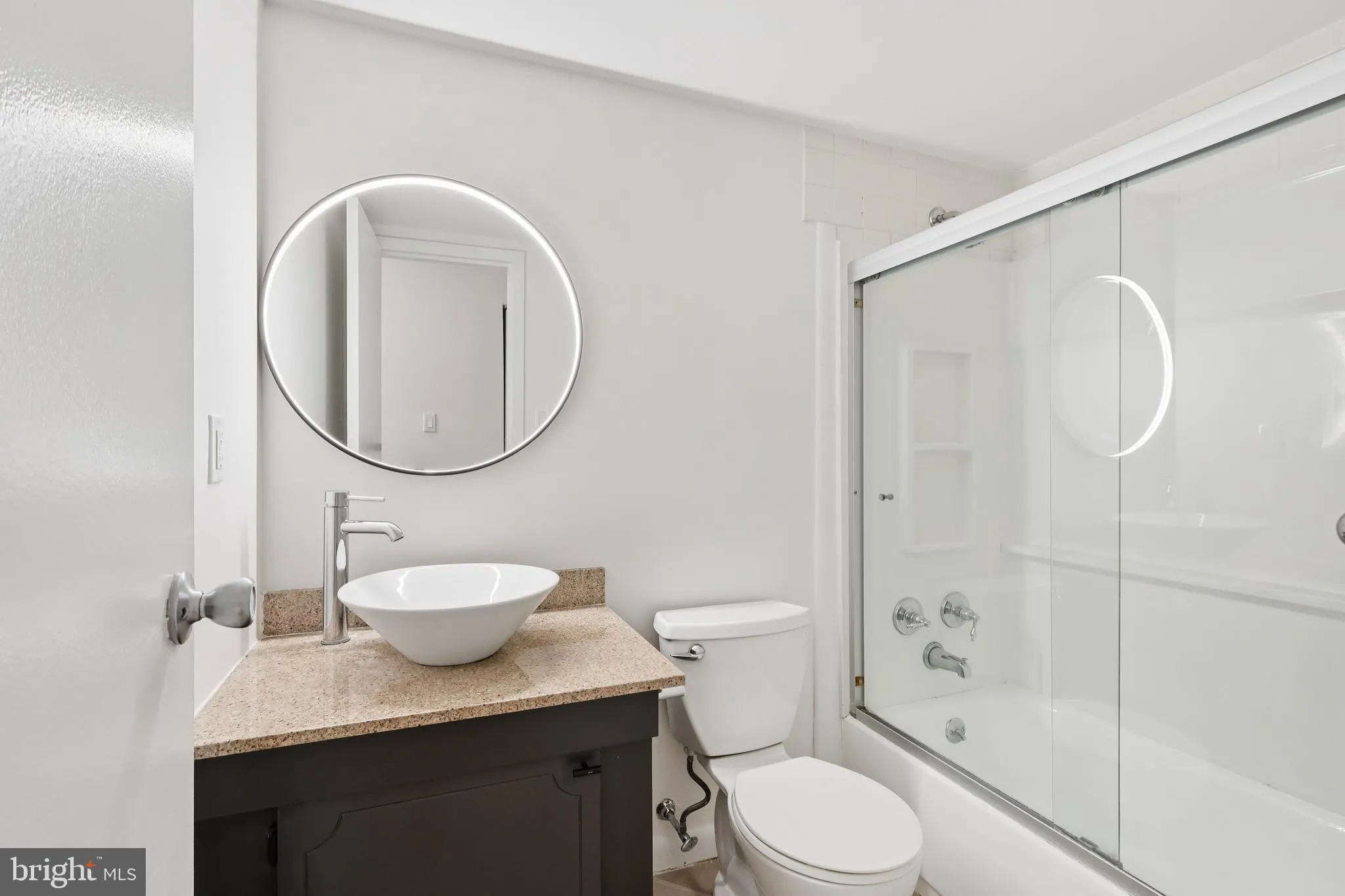 Philadelphia, Pennsylvania 19129, United States, 2 Bedrooms Bedrooms, ,2 BathroomsBathrooms,Residential,Active,161118