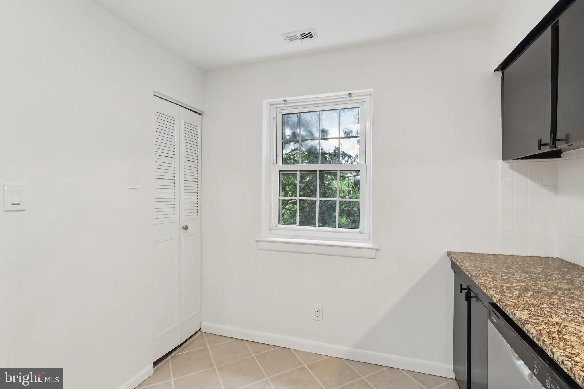 Philadelphia, Pennsylvania 19129, United States, 2 Bedrooms Bedrooms, ,2 BathroomsBathrooms,Residential,Active,161118