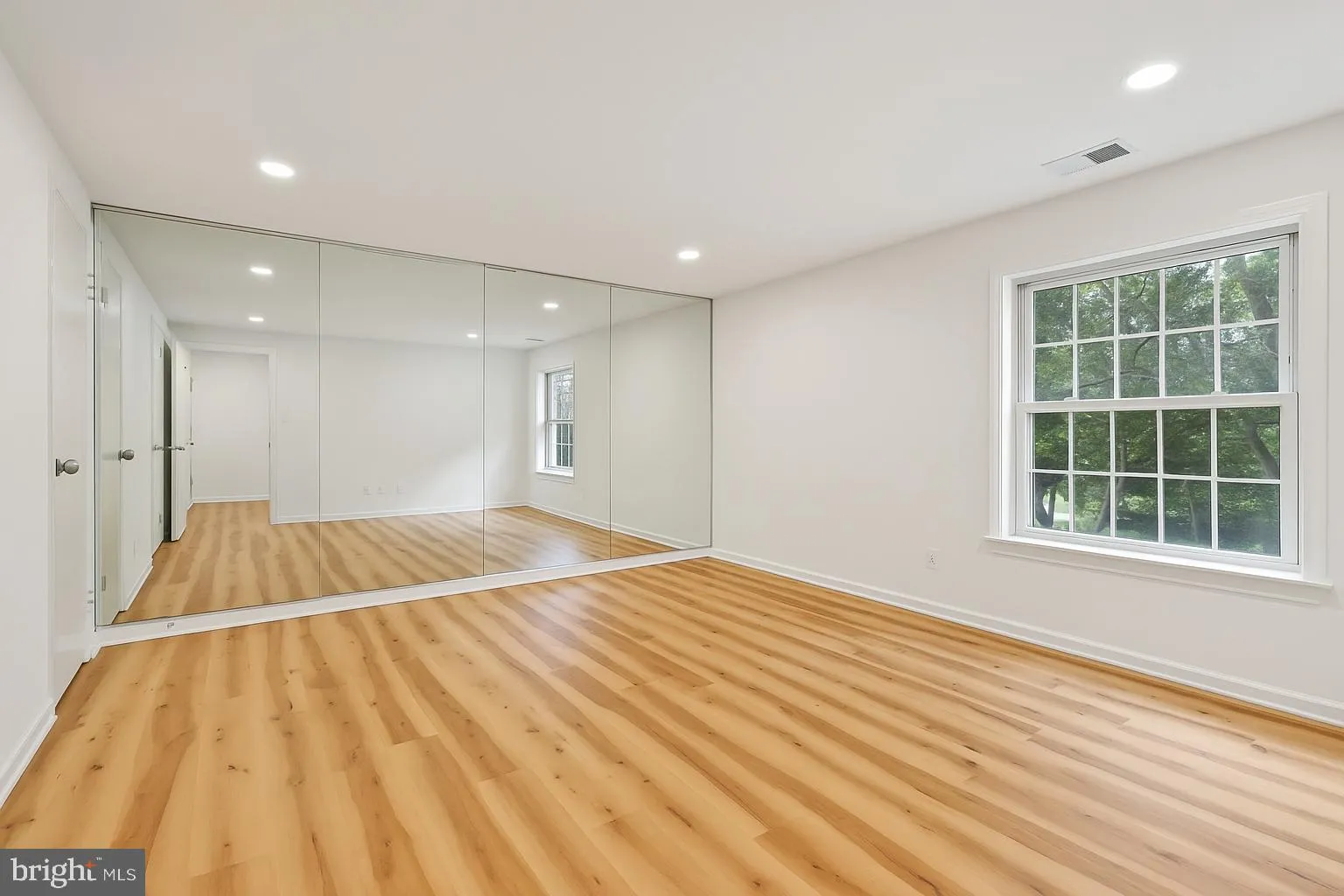 Philadelphia, Pennsylvania 19129, United States, 2 Bedrooms Bedrooms, ,2 BathroomsBathrooms,Residential,Active,161118