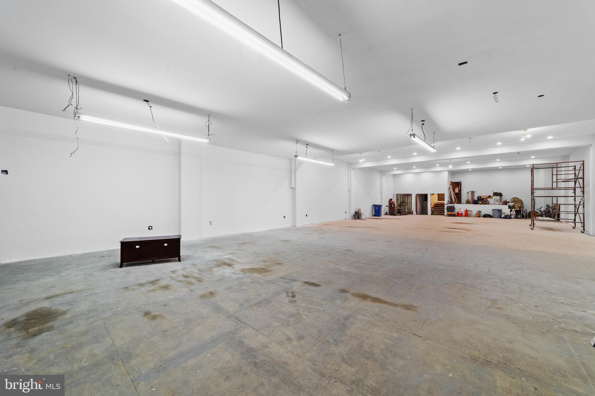 FRANCISVILLE - Commercial Sale