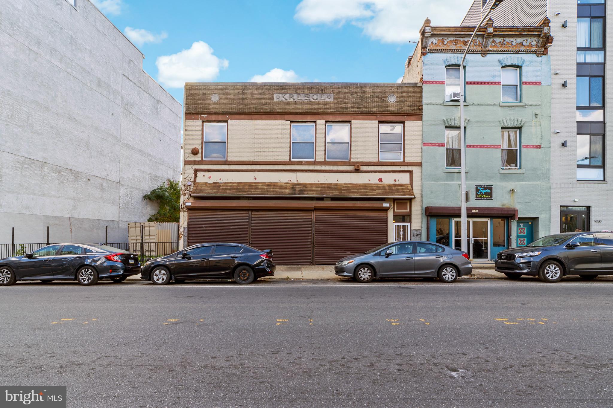 1642 RIDGE AVENUE 44