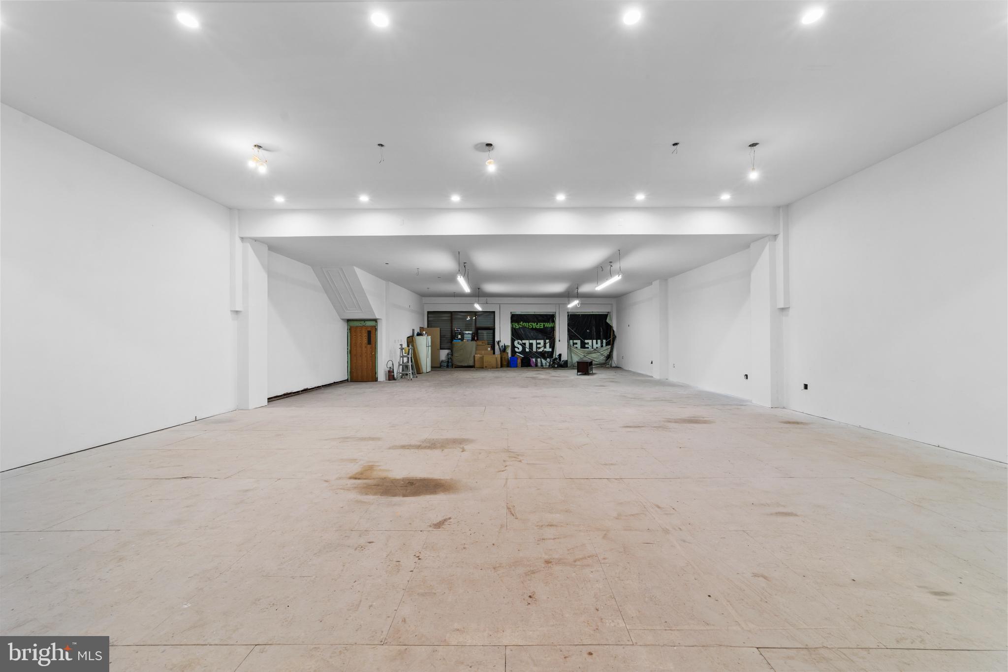 FRANCISVILLE - Commercial Sale