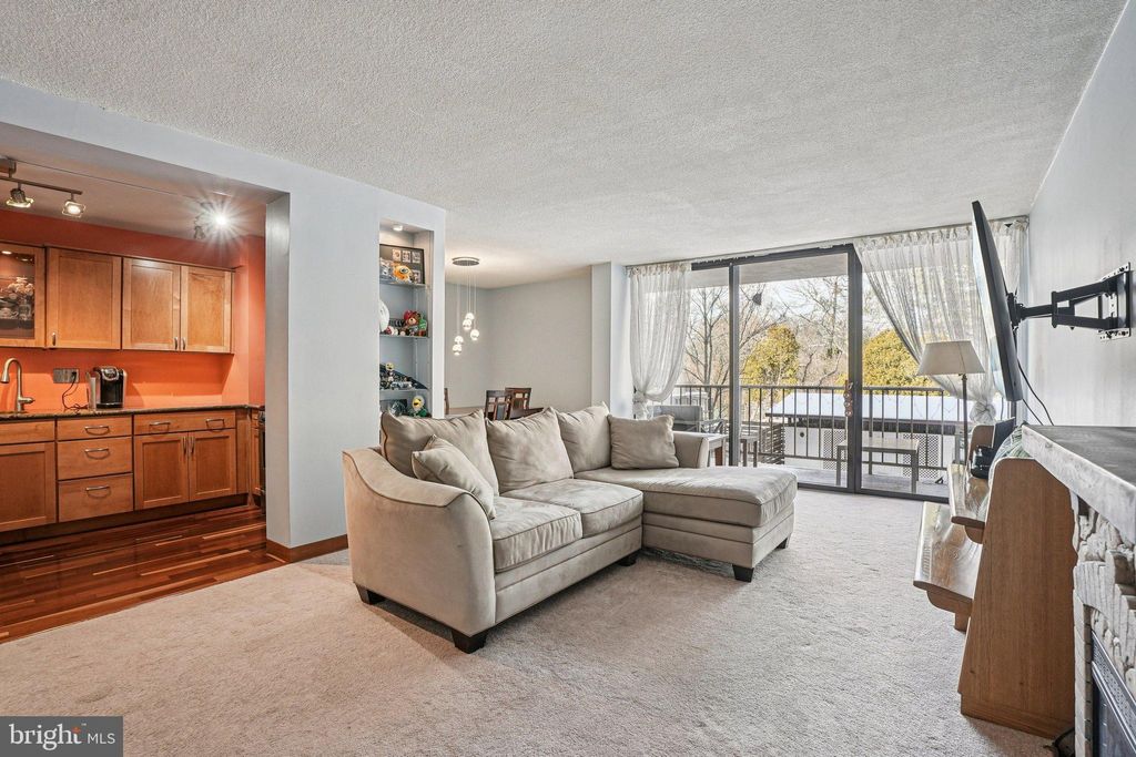 Photo of 801 Yale Avenue #628, SWARTHMORE, PA 19081 (MLS # PADE2106652)