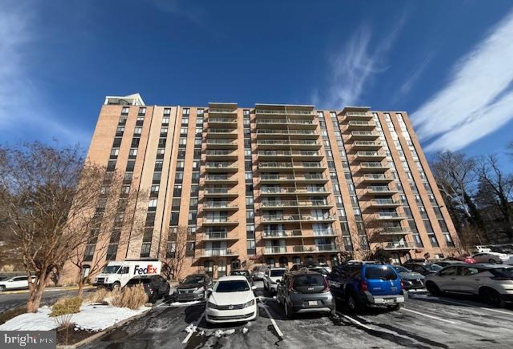 Photo of 801 Yale Avenue #628, SWARTHMORE, PA 19081 (MLS # PADE2106652)