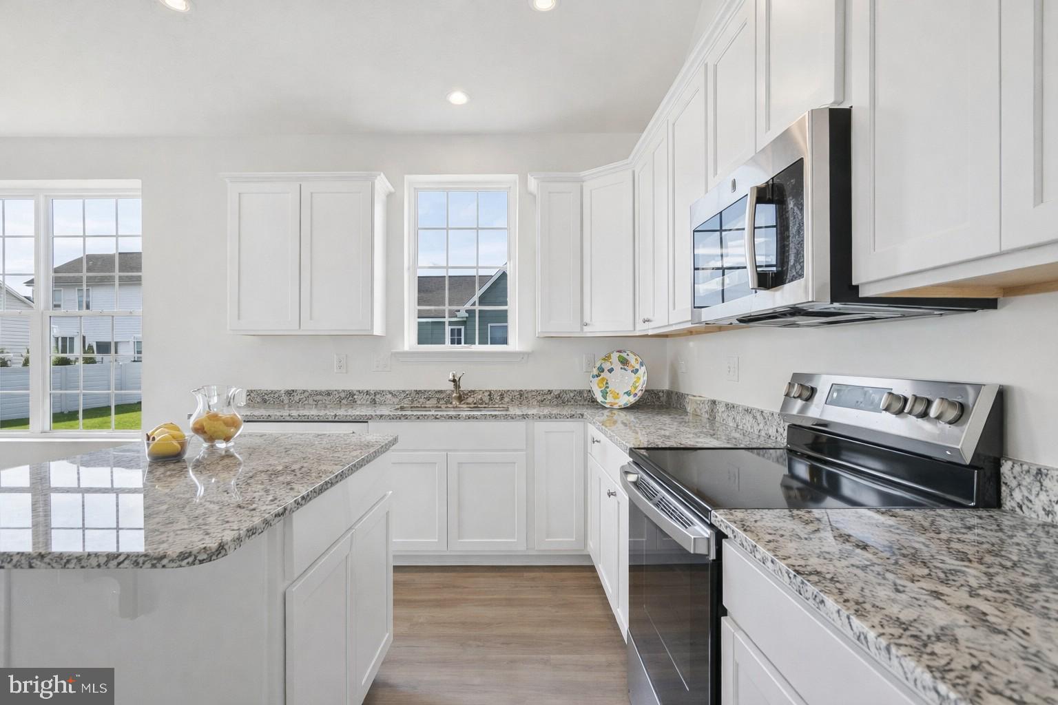 37 TANAGER COURT C12