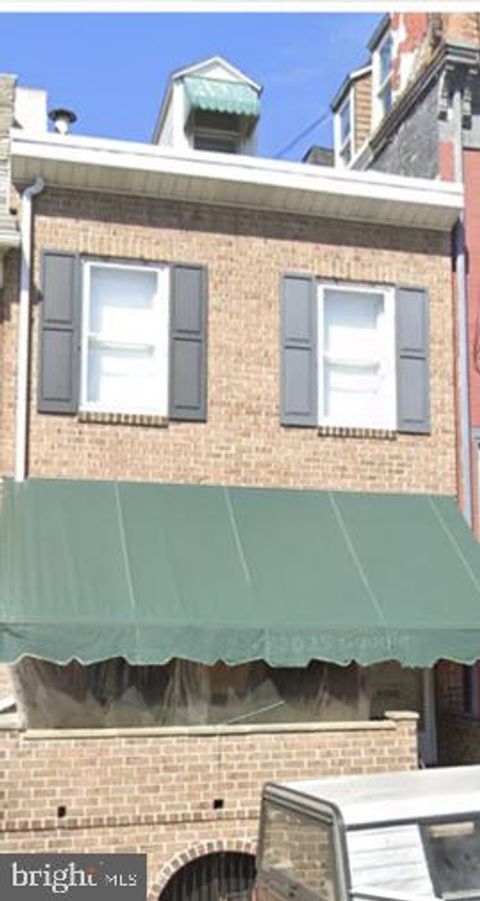 1043 WALNUT STREET READING PA 19601