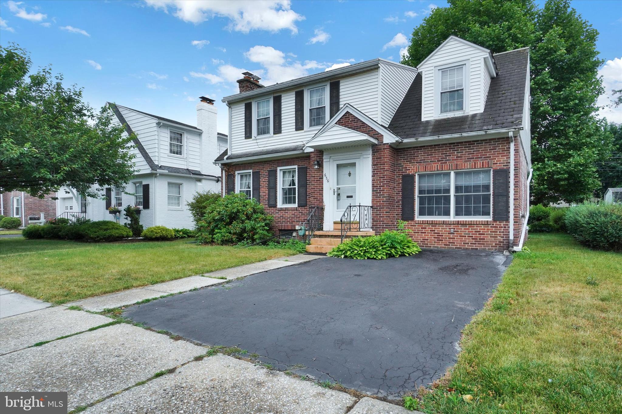 YORK COLLEGE - Residential