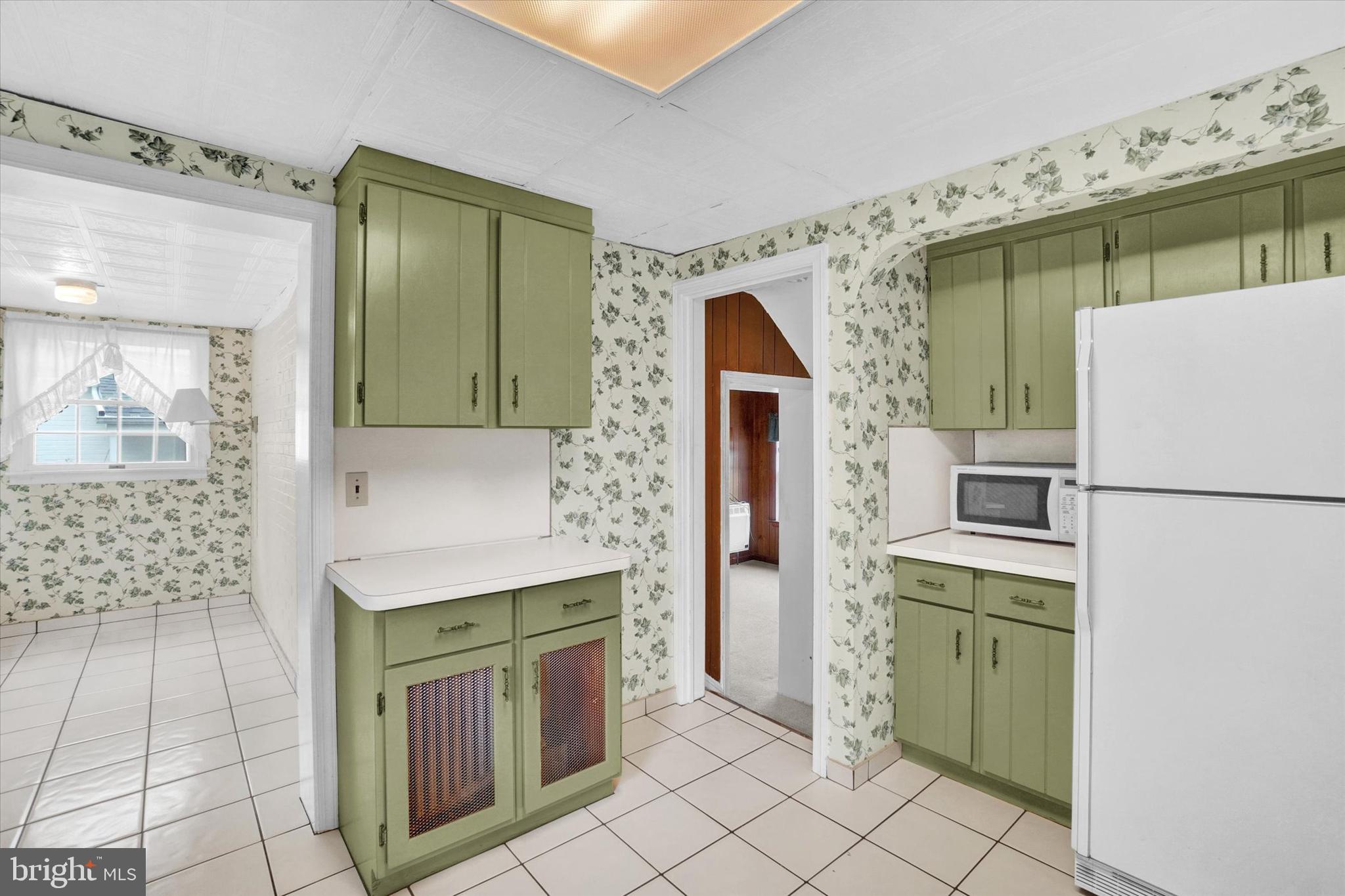 YORK COLLEGE - Residential