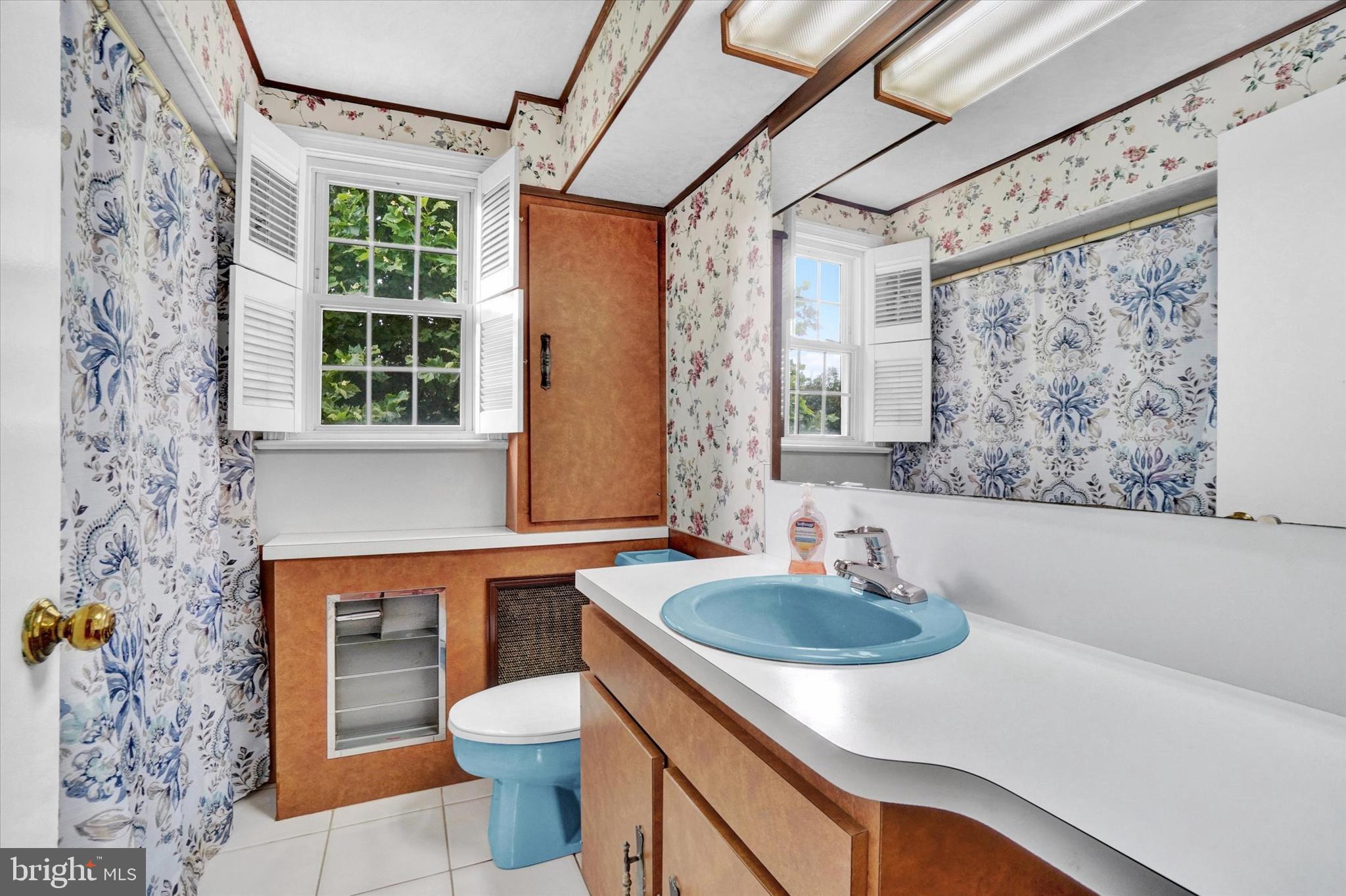 YORK COLLEGE - Residential