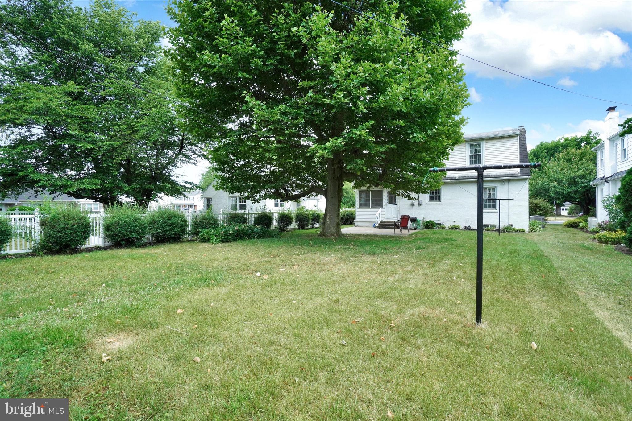 YORK COLLEGE - Residential