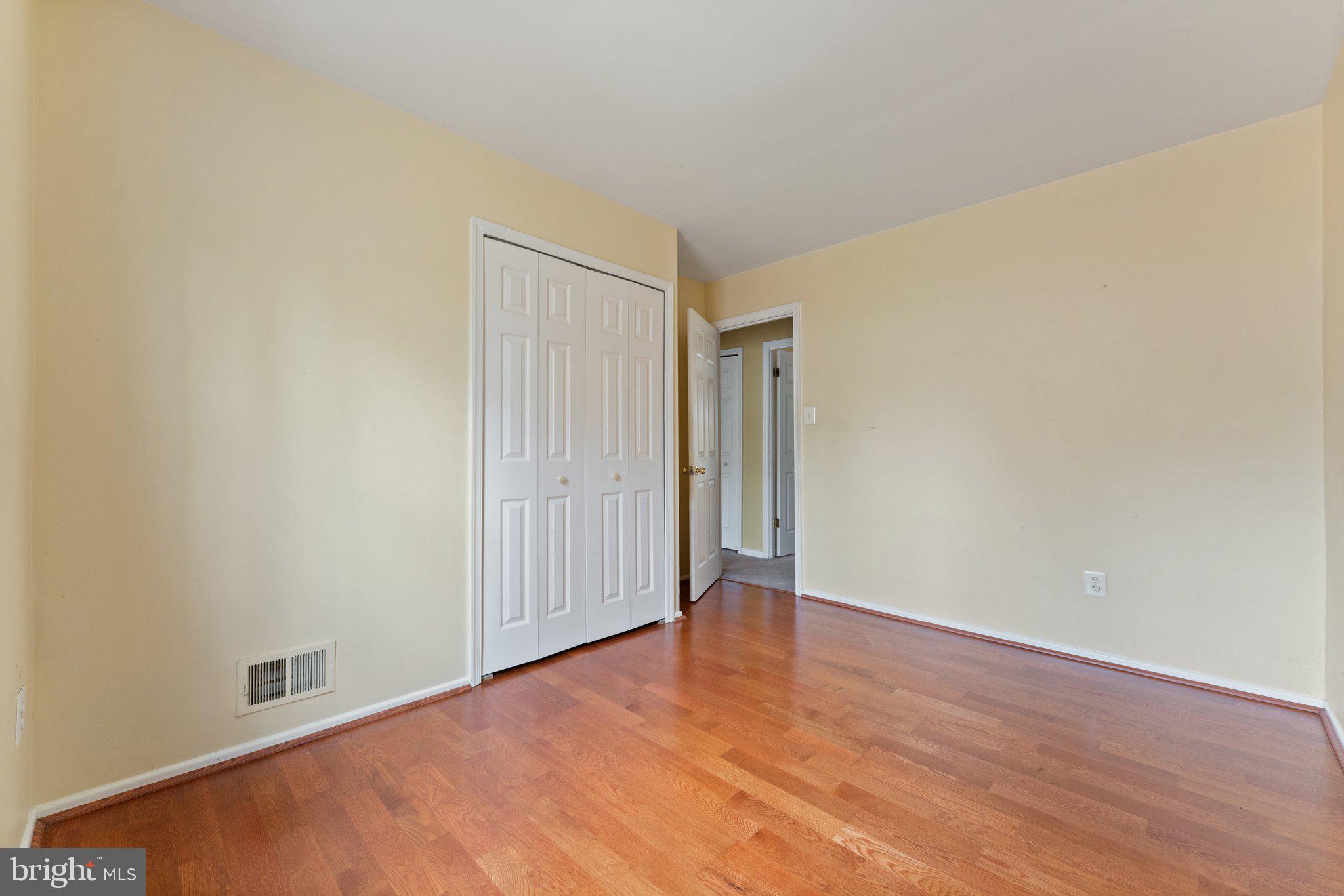 DANBURY FOREST - Residential