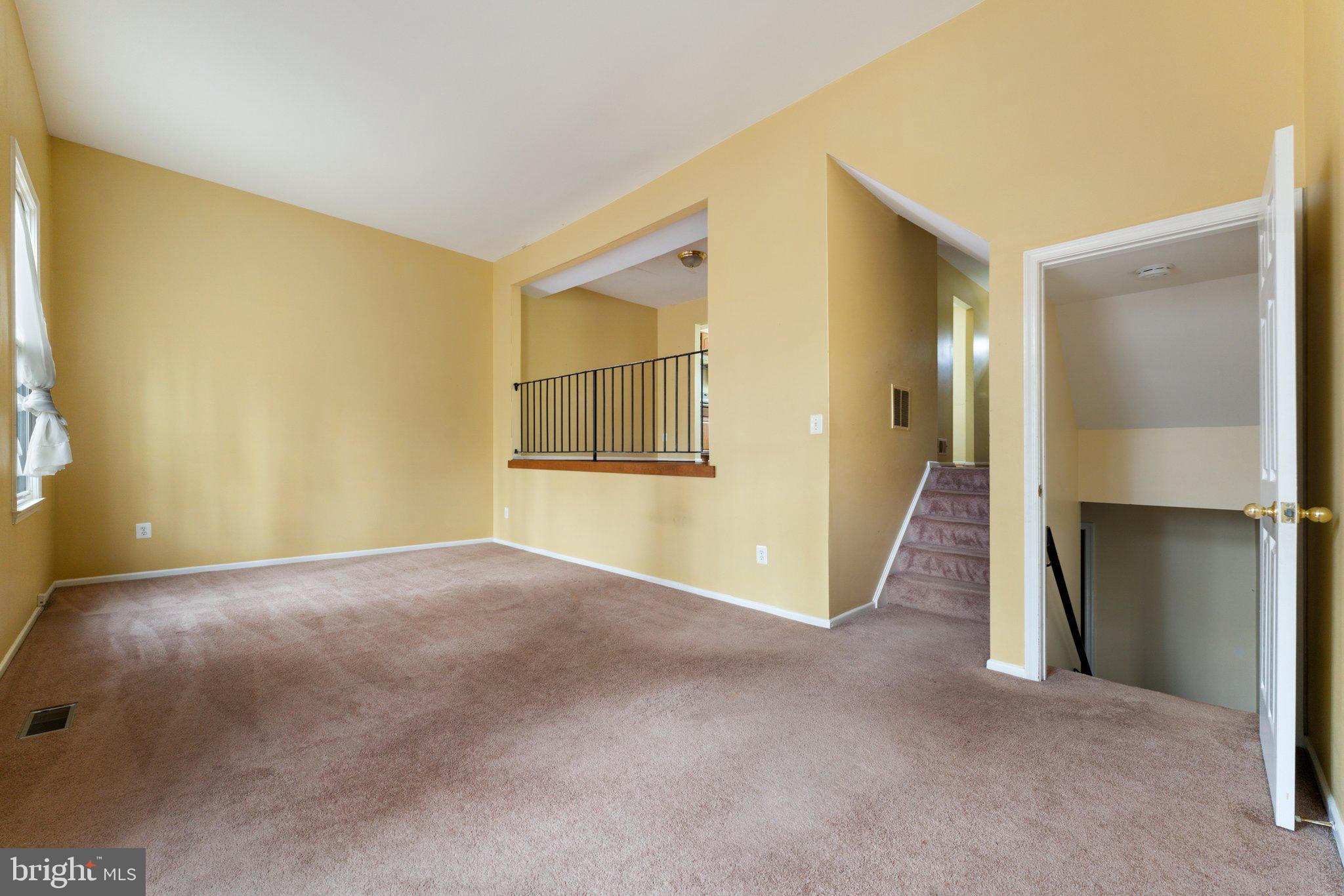 DANBURY FOREST - Residential