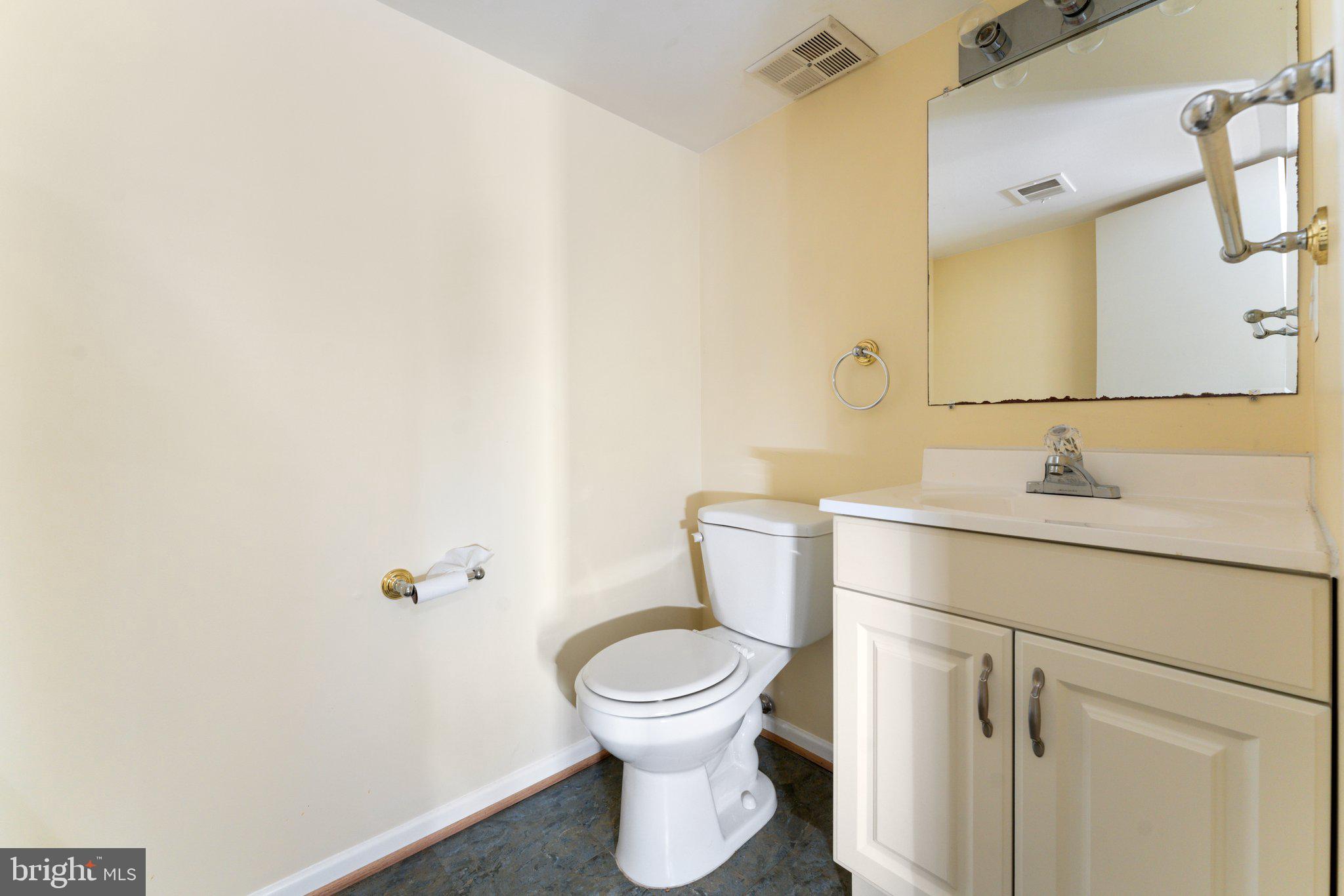 DANBURY FOREST - Residential