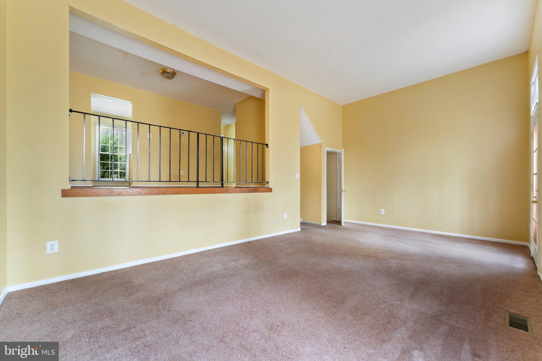 DANBURY FOREST - Residential