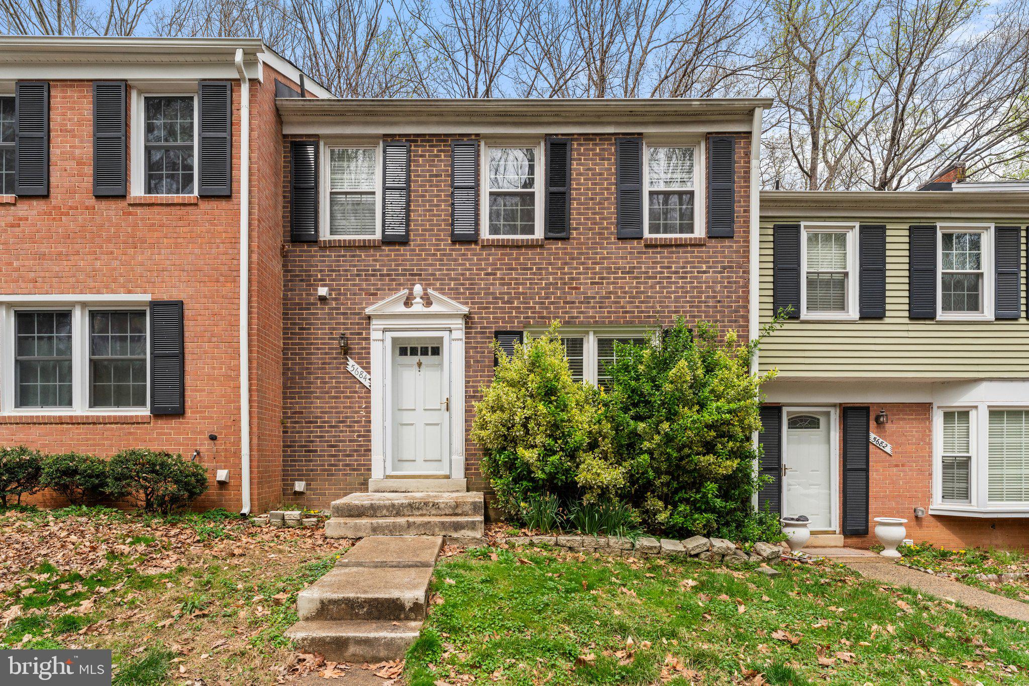 DANBURY FOREST - Residential