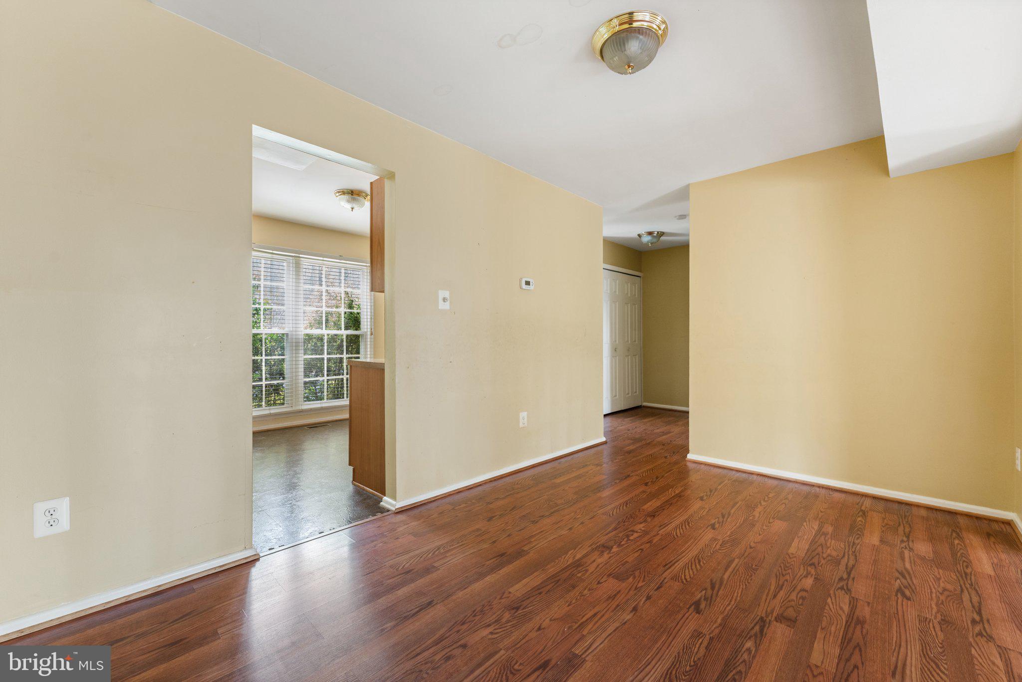 DANBURY FOREST - Residential