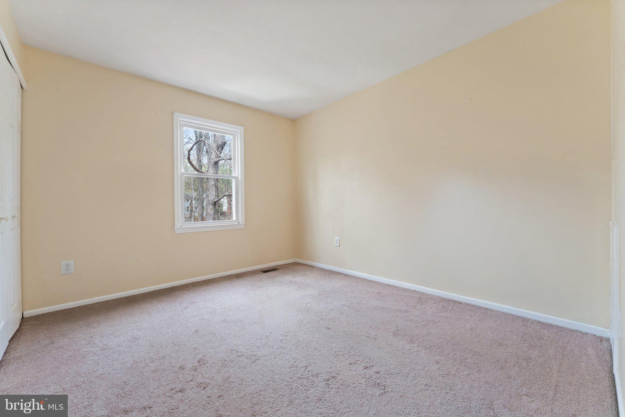 DANBURY FOREST - Residential