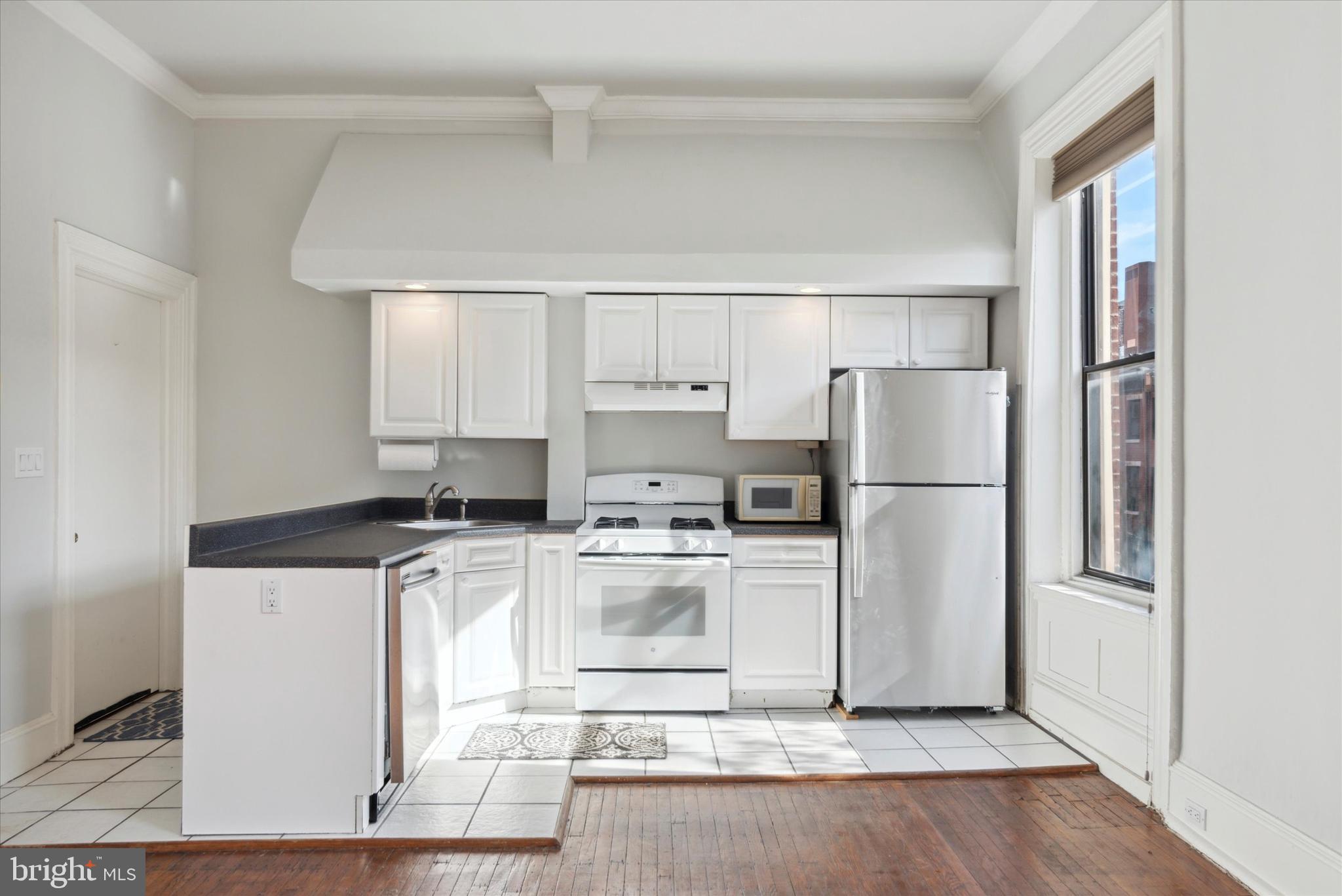 RITTENHOUSE SQUARE - Residential Lease