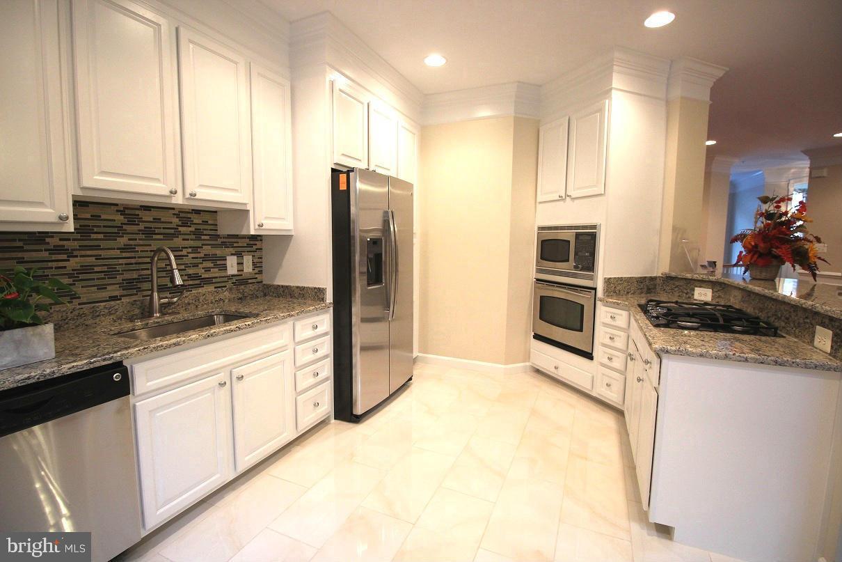 ASPEN HILL - Residential