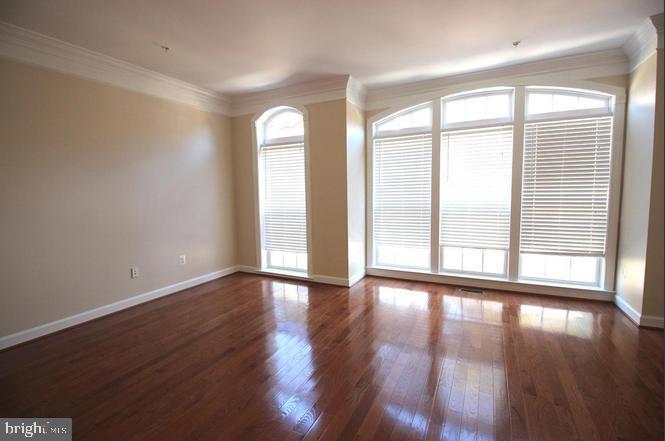 ASPEN HILL - Residential