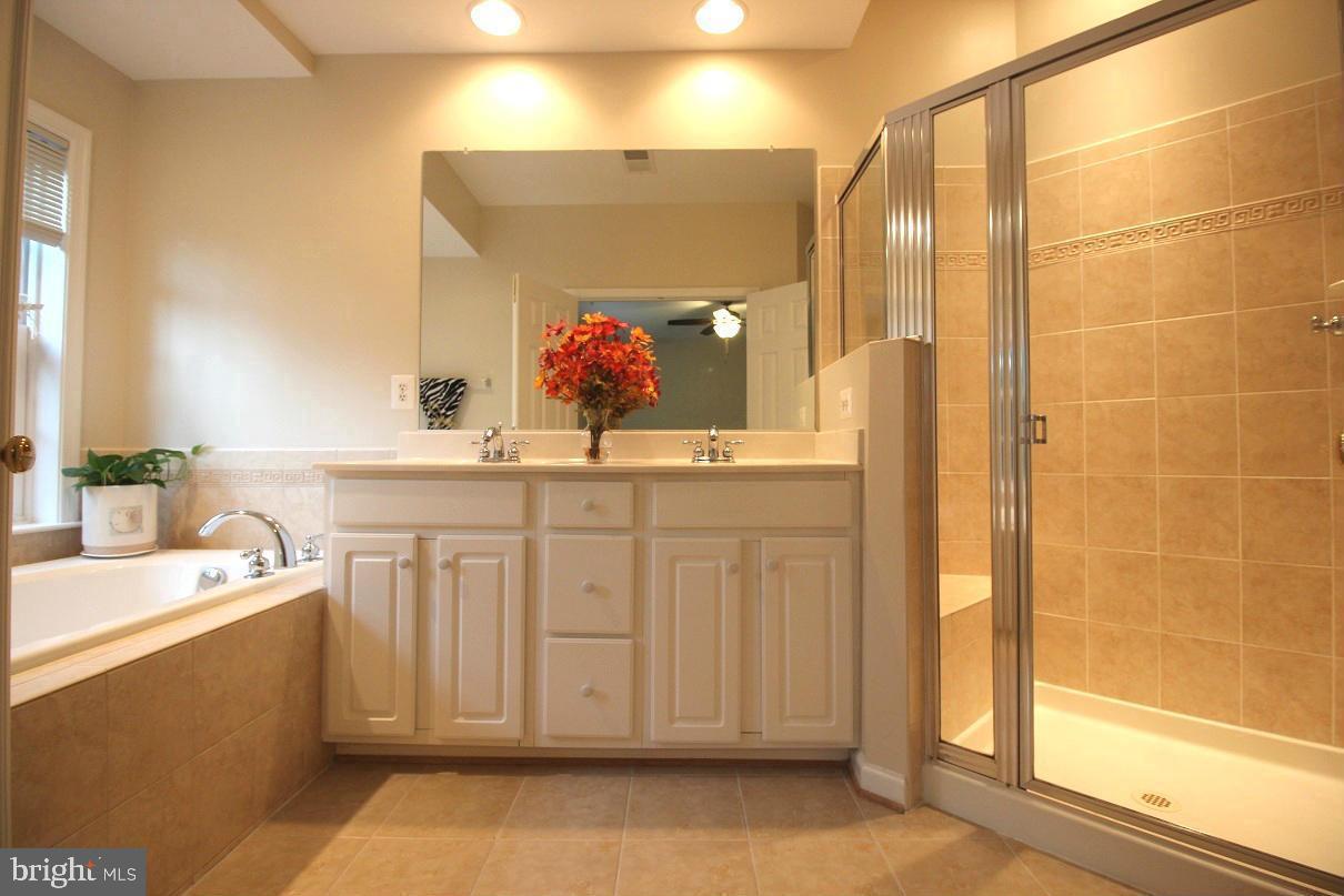 ASPEN HILL - Residential