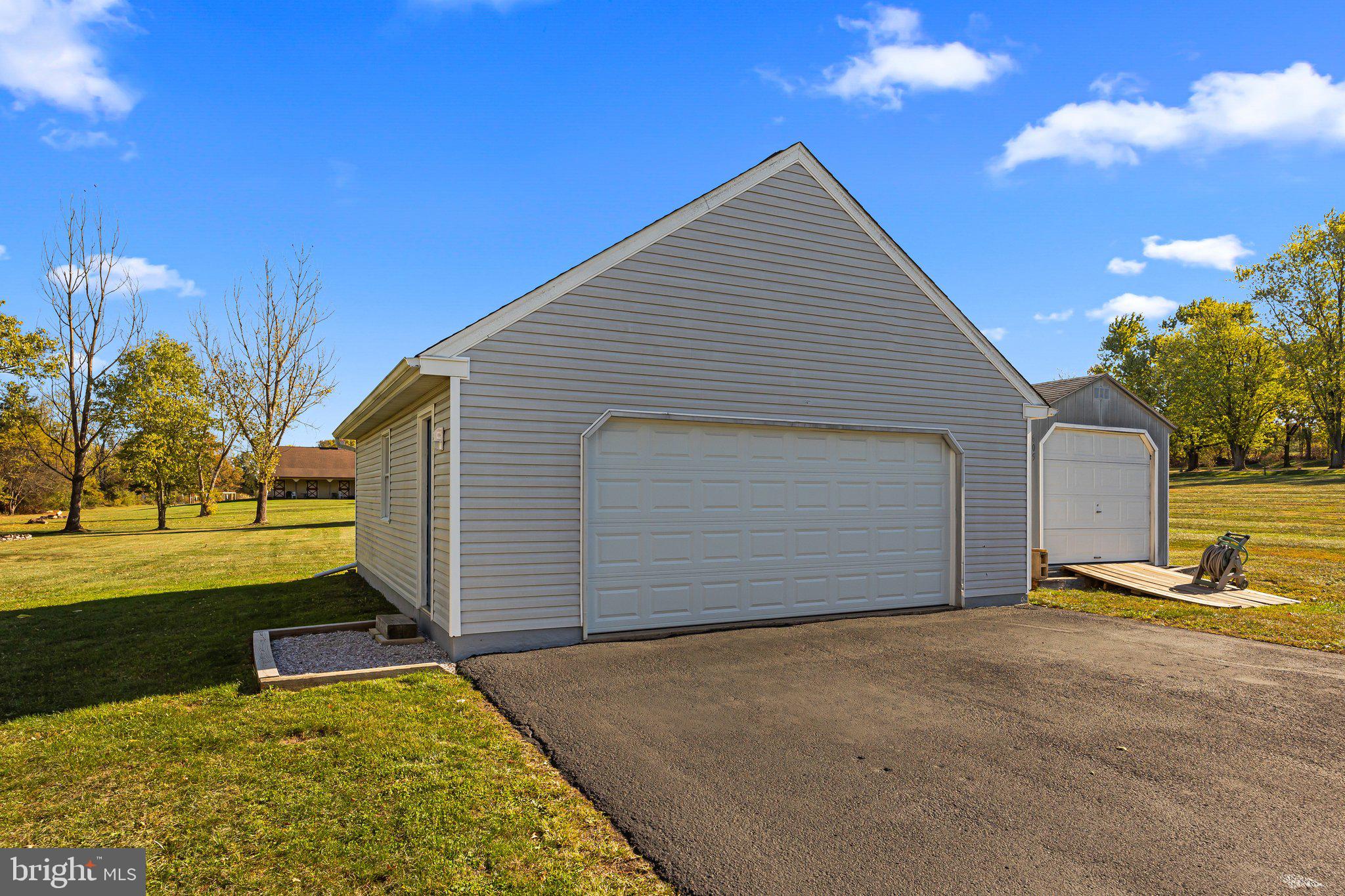 THE HIGHLANDS - Residential