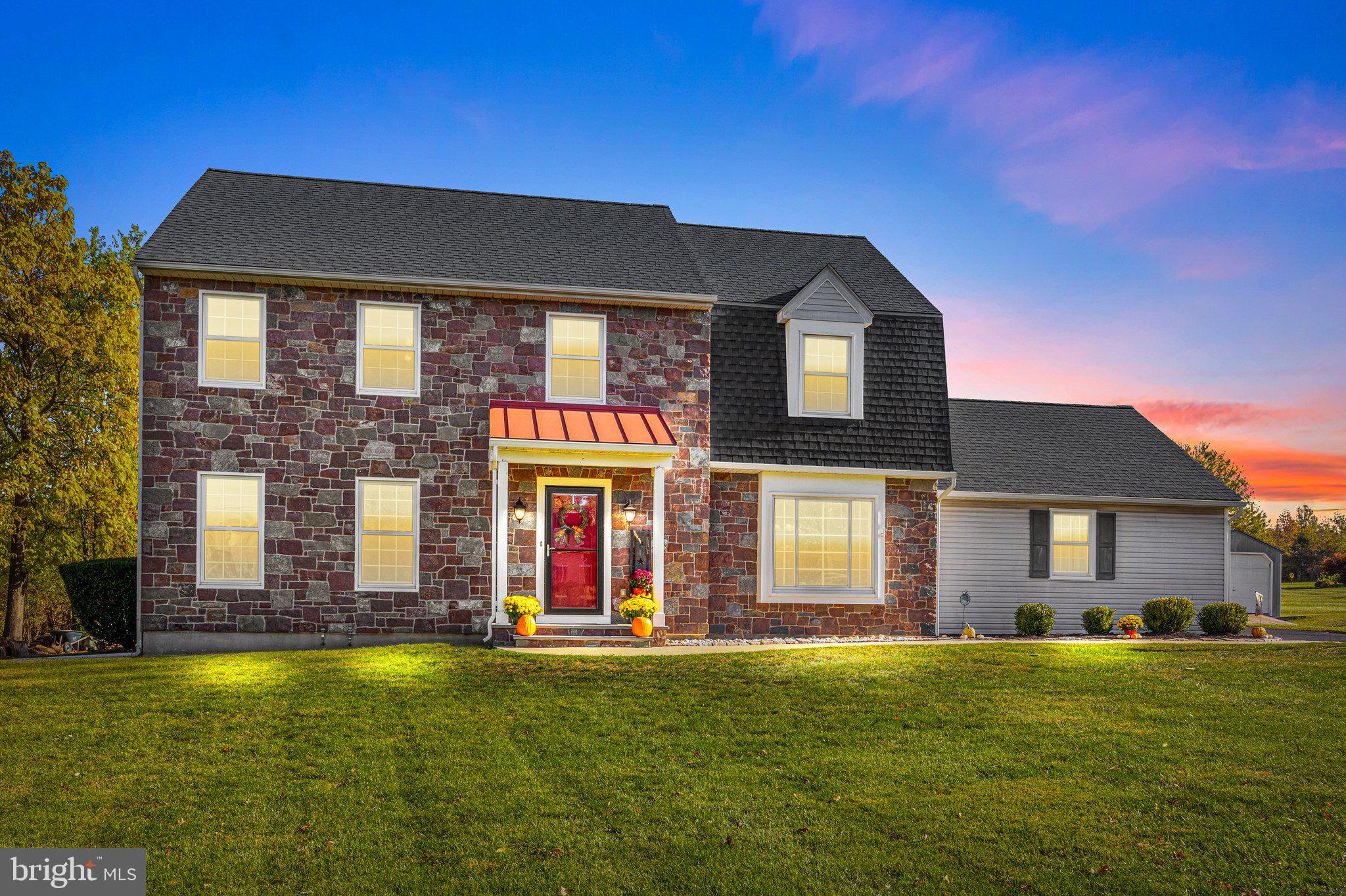 THE HIGHLANDS - Residential