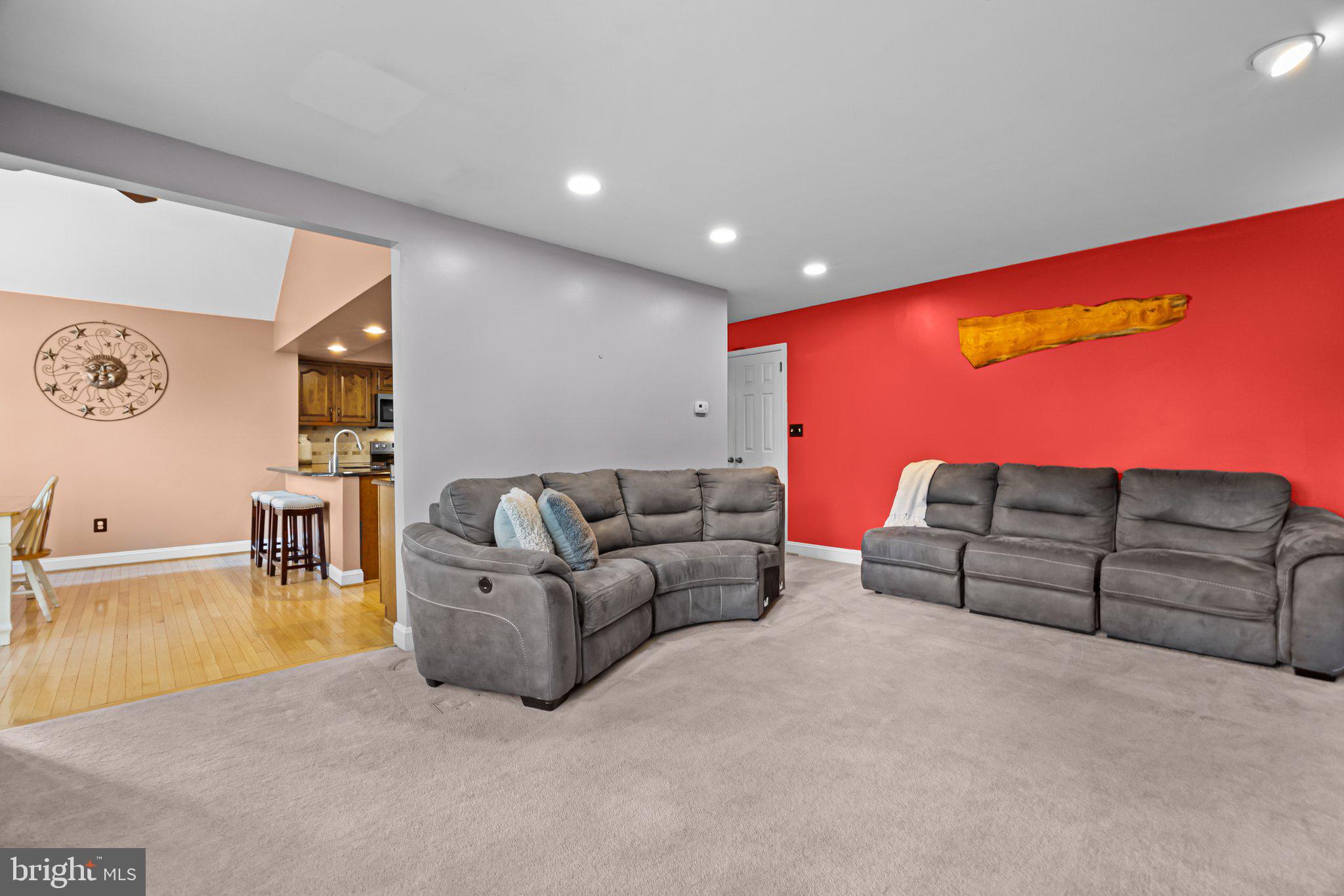 THE HIGHLANDS - Residential