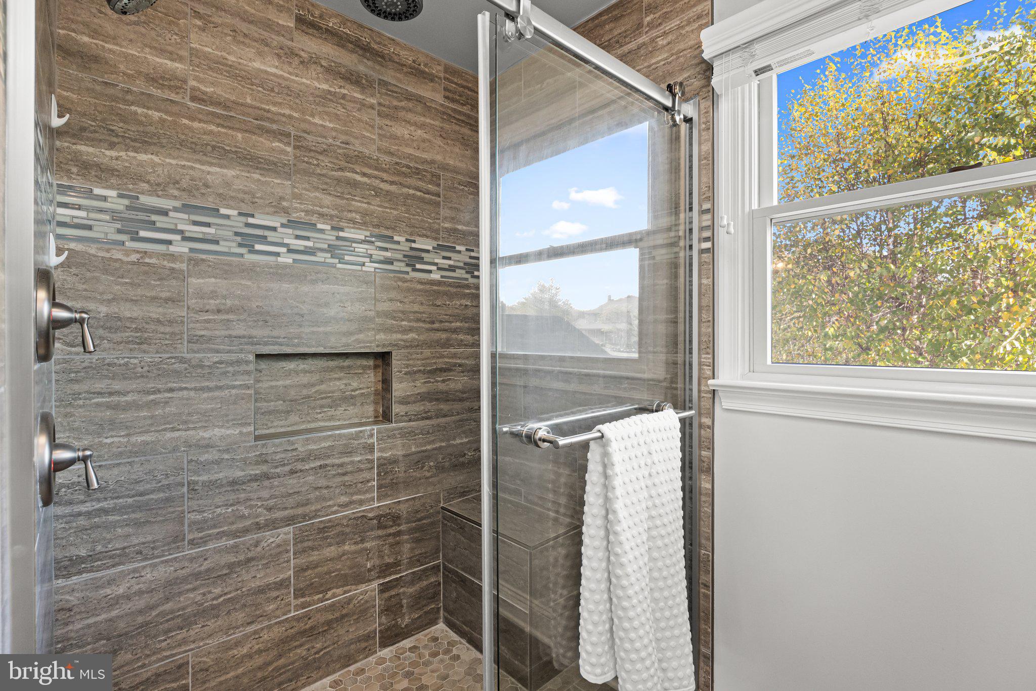 THE HIGHLANDS - Residential