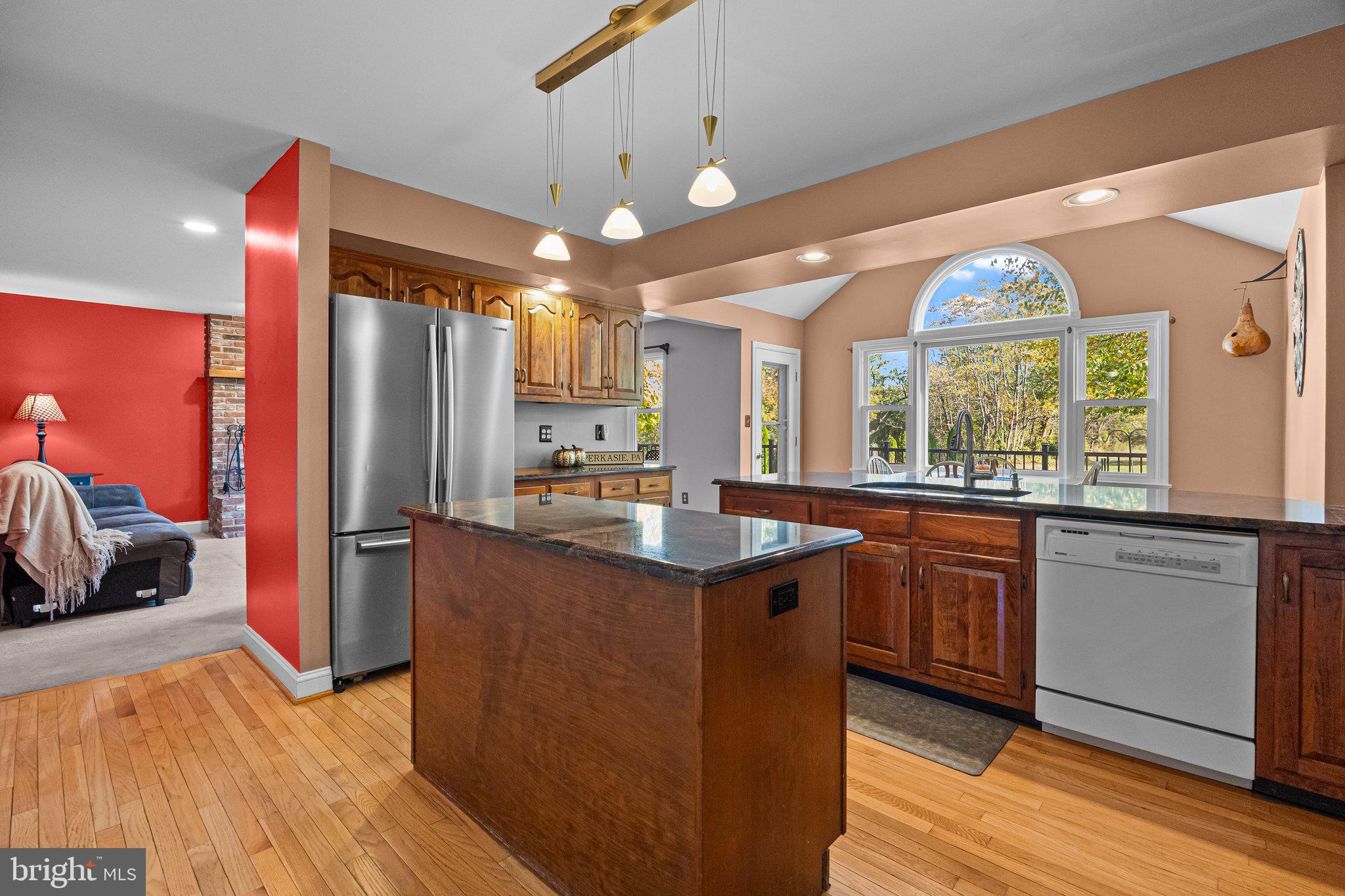 THE HIGHLANDS - Residential