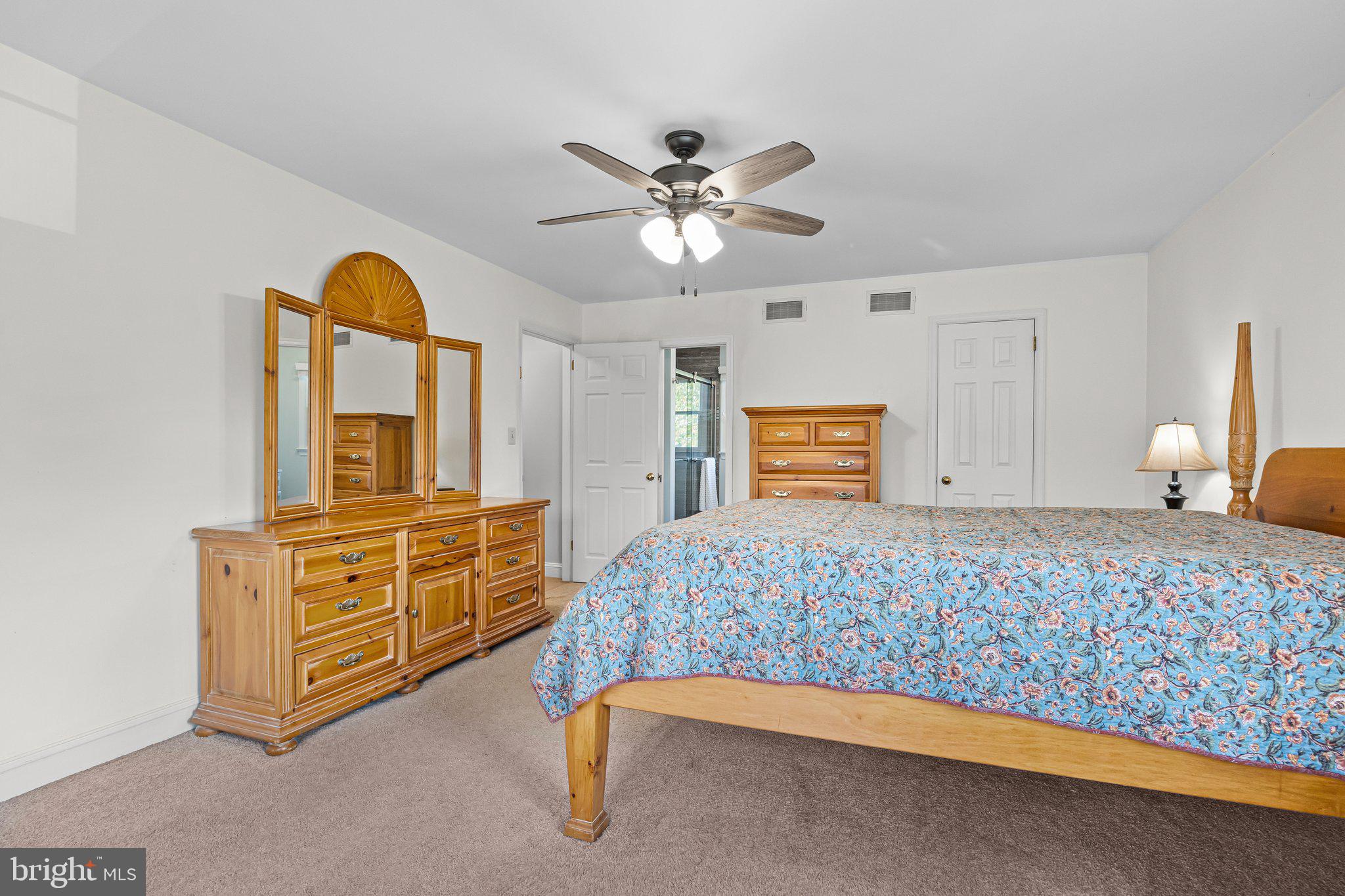 THE HIGHLANDS - Residential