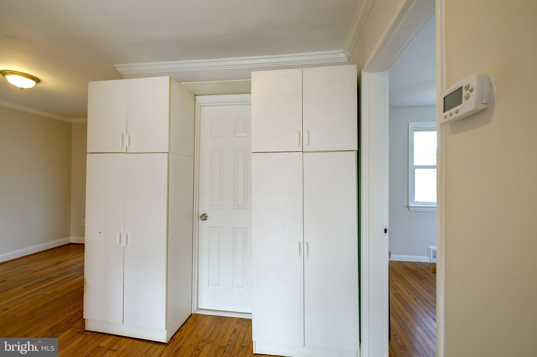 COUNTRY CLUB VIEW - Residential Lease