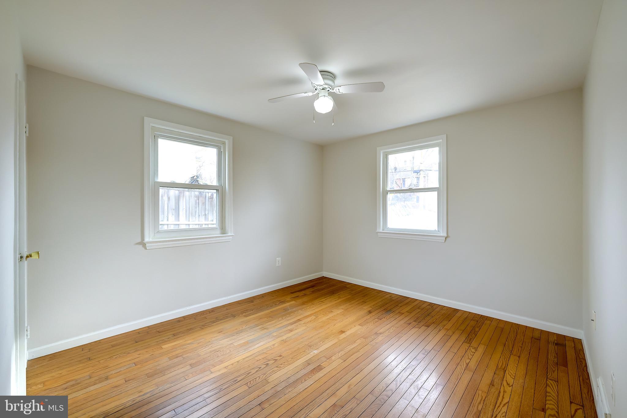 COUNTRY CLUB VIEW - Residential Lease