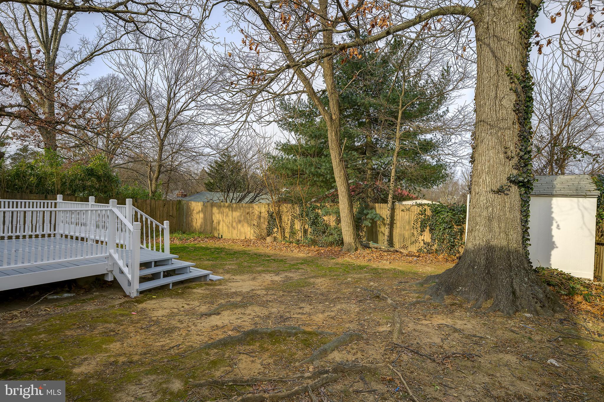 COUNTRY CLUB VIEW - Residential Lease