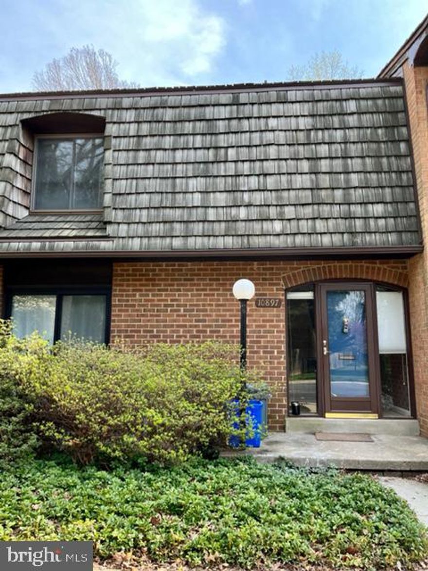 Perfect location for families!:

-Walk to some of the best schools in the country ( Bells Mill Elementary, Cabin John MS, Churchill HS)
-Across the street from a great swim club & tennis courts
-Multiple playgrounds in the neighborhood
-Around the corner from Cabin John Park
-Quick, easy access to grocery, pharmacy, restaurants, movies and all retail essentials (Cabin John Mall, Westfield Mall)
-Short drive to Grosvenor Metro
-Short drive to 495 Beltway
-Short drive to Great Falls National Park
-Pets welcome
-Private parking spot directly in front of unit
-Additional off-street parking

What are you waiting for? Stop by today!

Requirements:
Credit score: 680+
Income: 3 times rent
No negative rental history
All applicants 18+ MUST apply

**ATTENTION**:
We do not ask people to submit rental applications in order to see properties. Do not submit applications on systems that we do not authorize. Beware of scams!