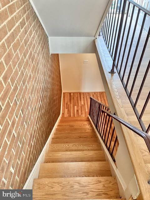 INVERNESS FOREST - Residential Lease