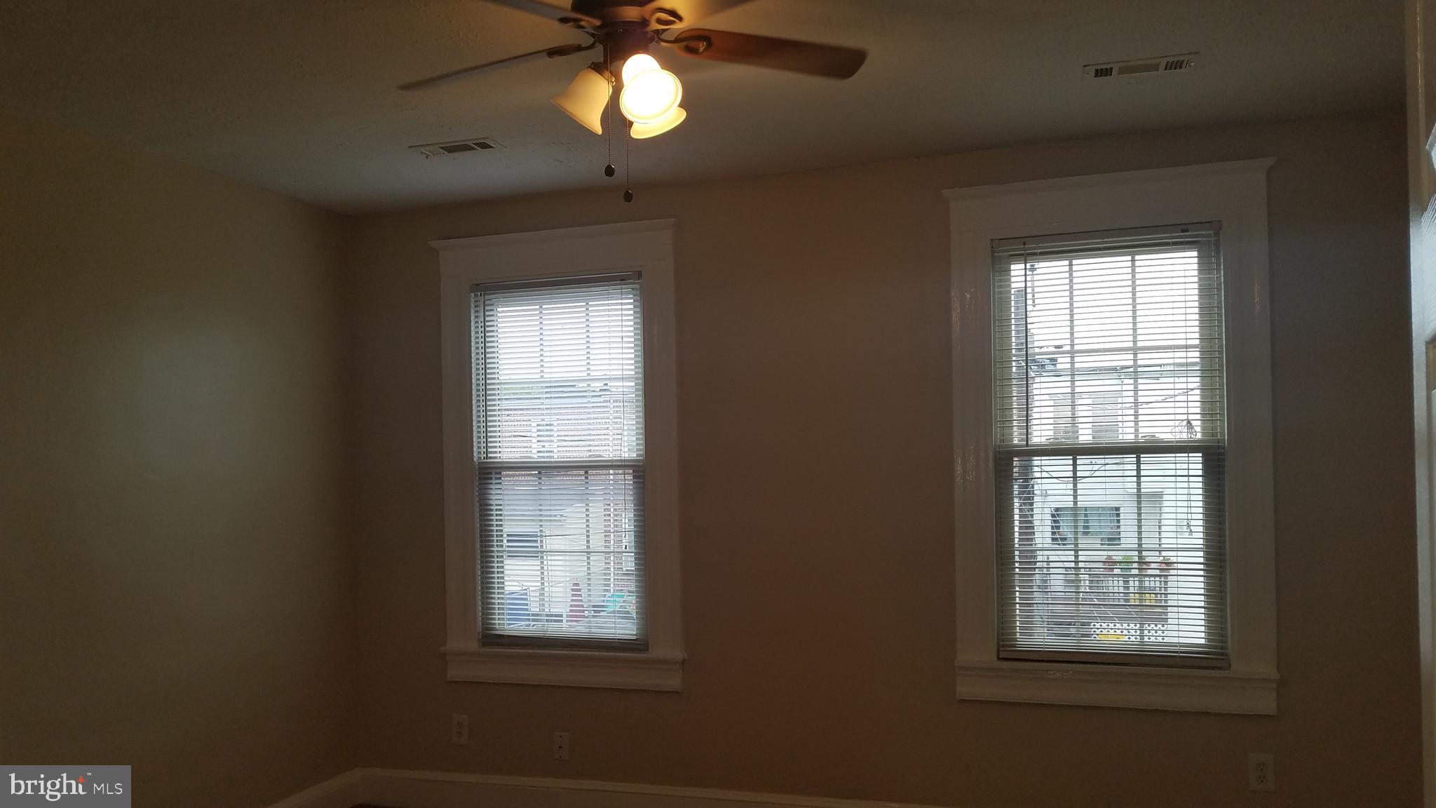 MONTEBELLO - Residential