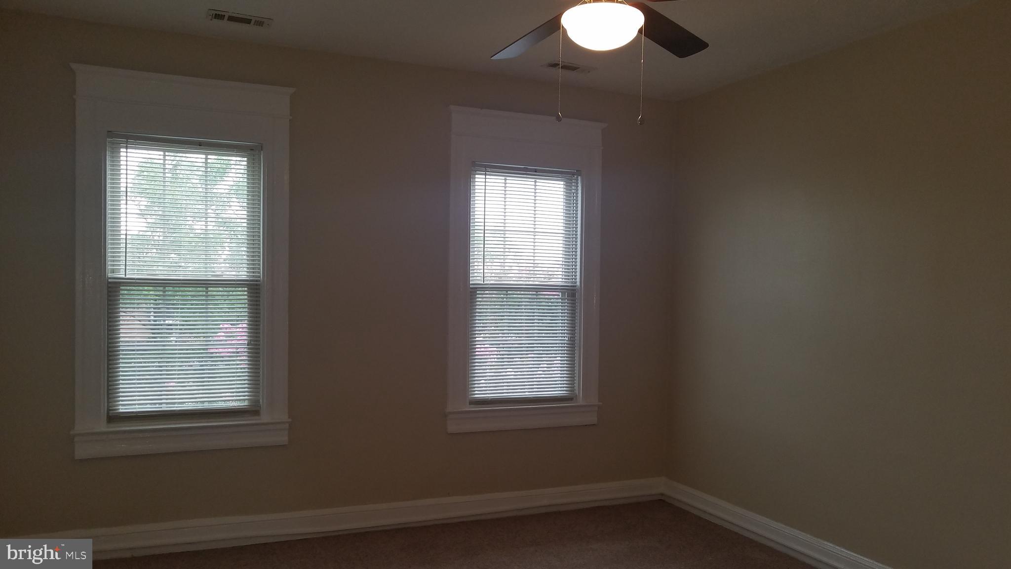 MONTEBELLO - Residential