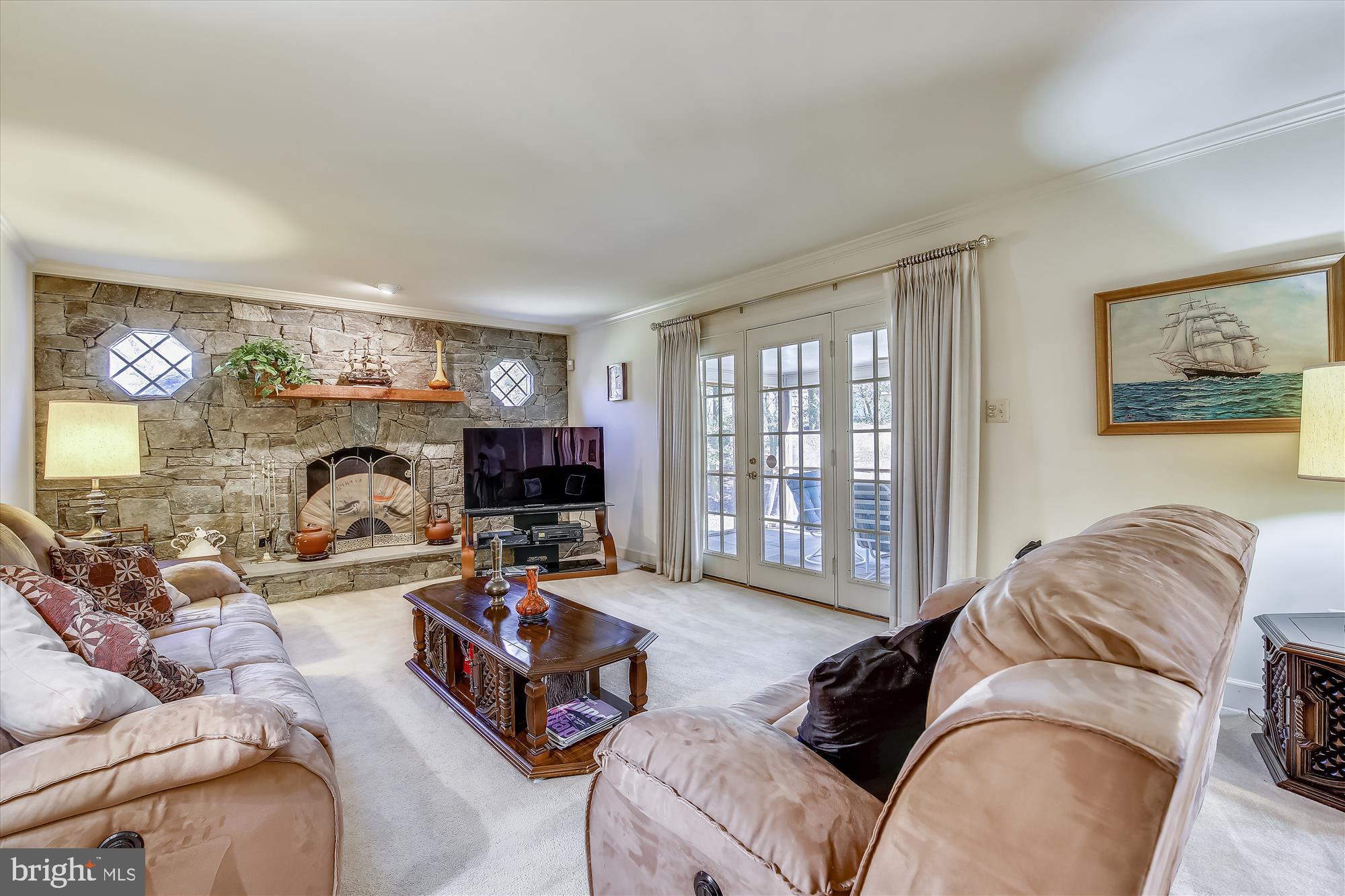 QUINCE ORCHARD KNOLLS - Residential
