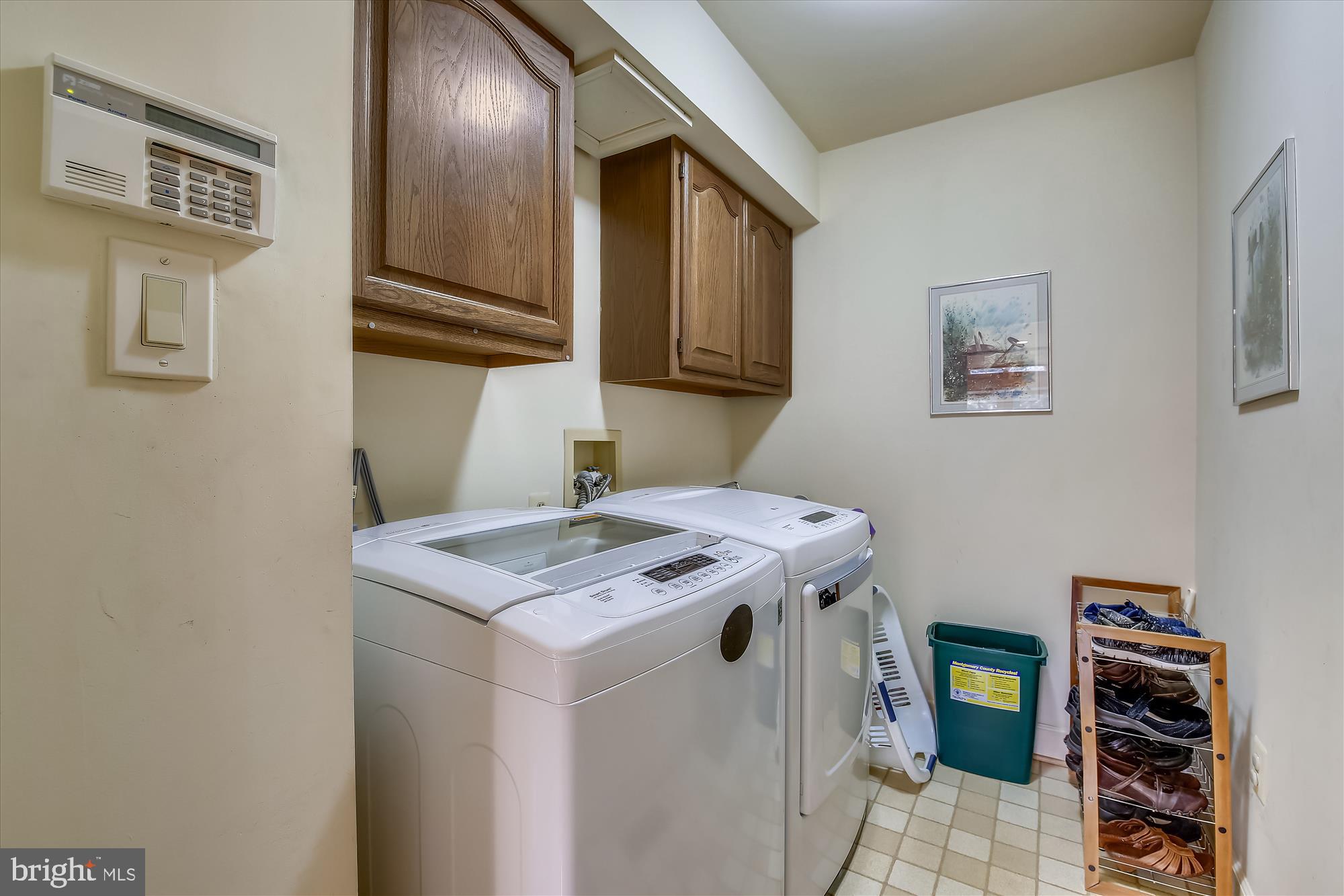 QUINCE ORCHARD KNOLLS - Residential