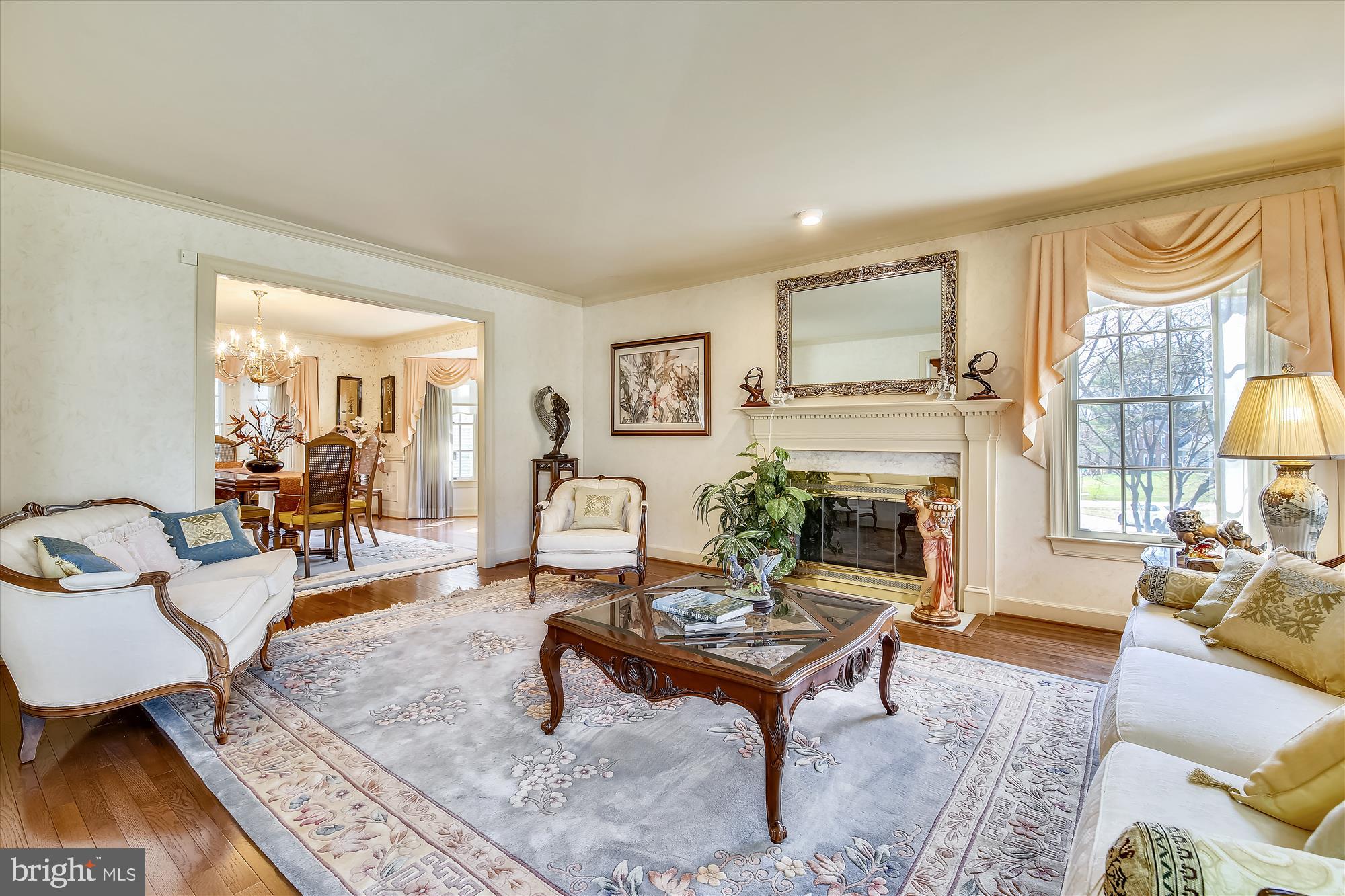 QUINCE ORCHARD KNOLLS - Residential