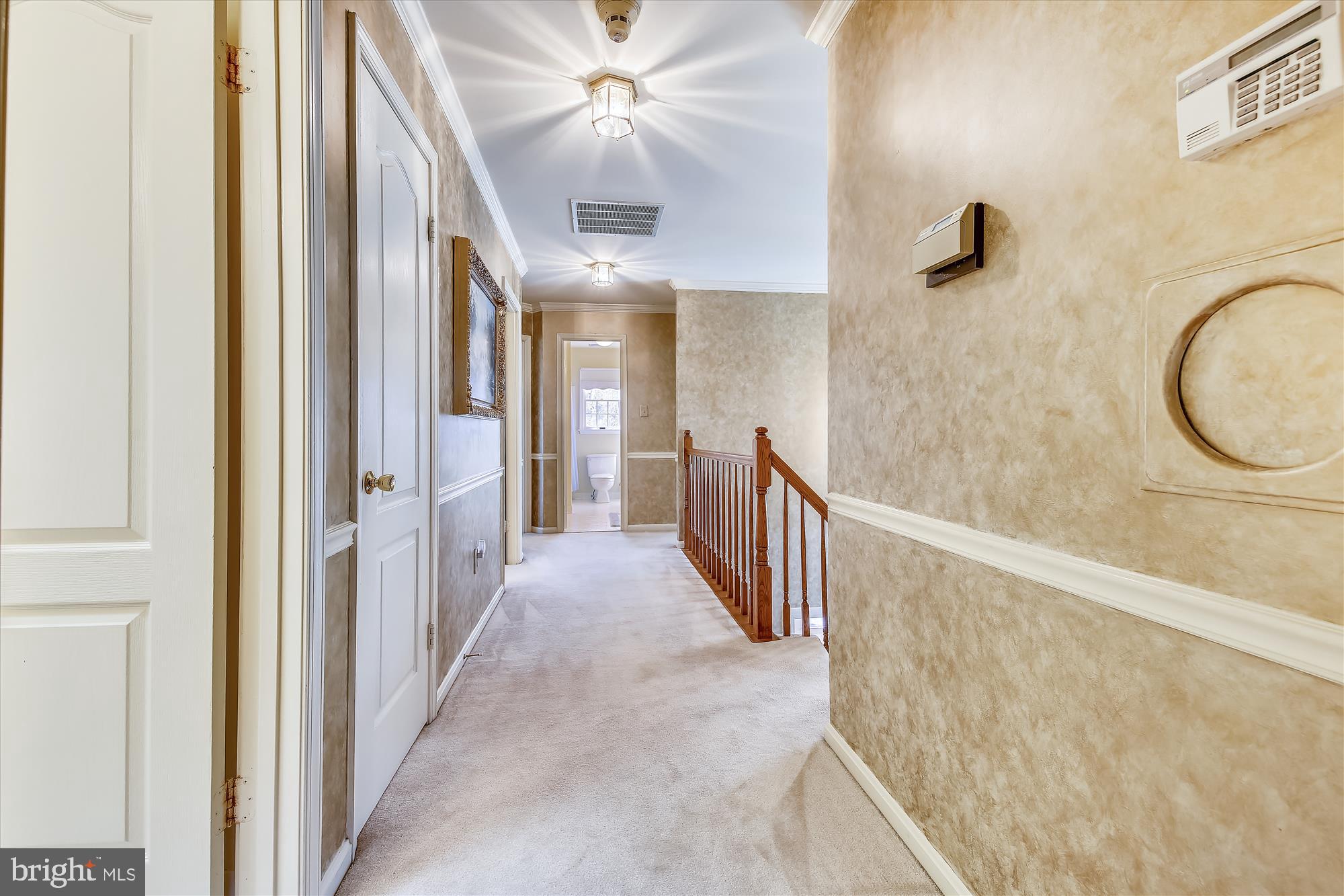QUINCE ORCHARD KNOLLS - Residential