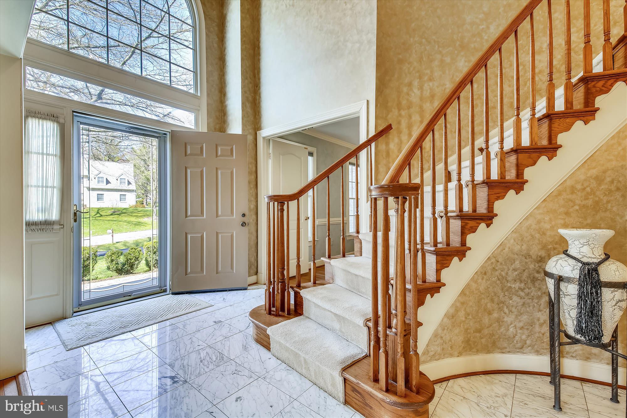 QUINCE ORCHARD KNOLLS - Residential