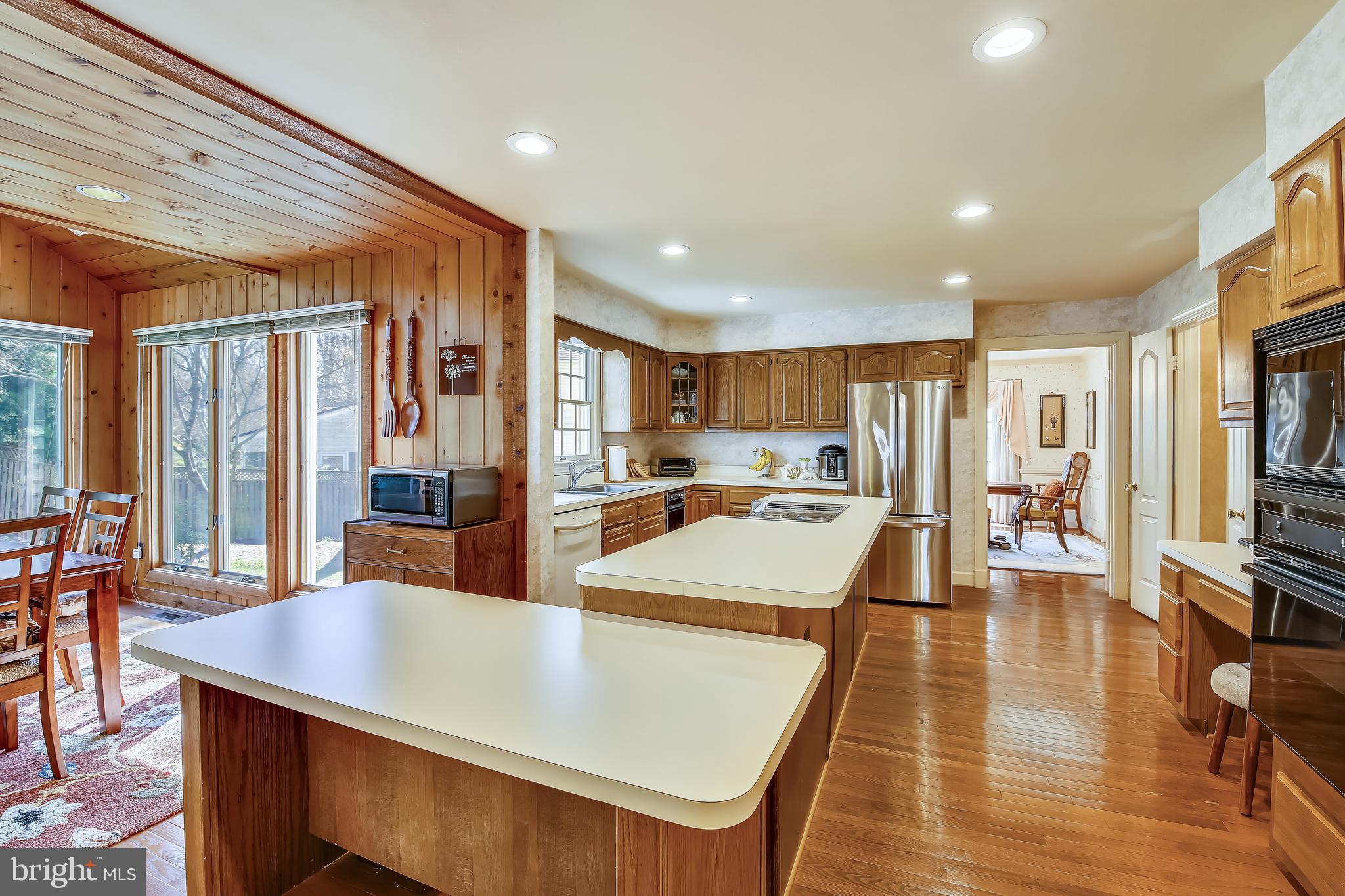 QUINCE ORCHARD KNOLLS - Residential