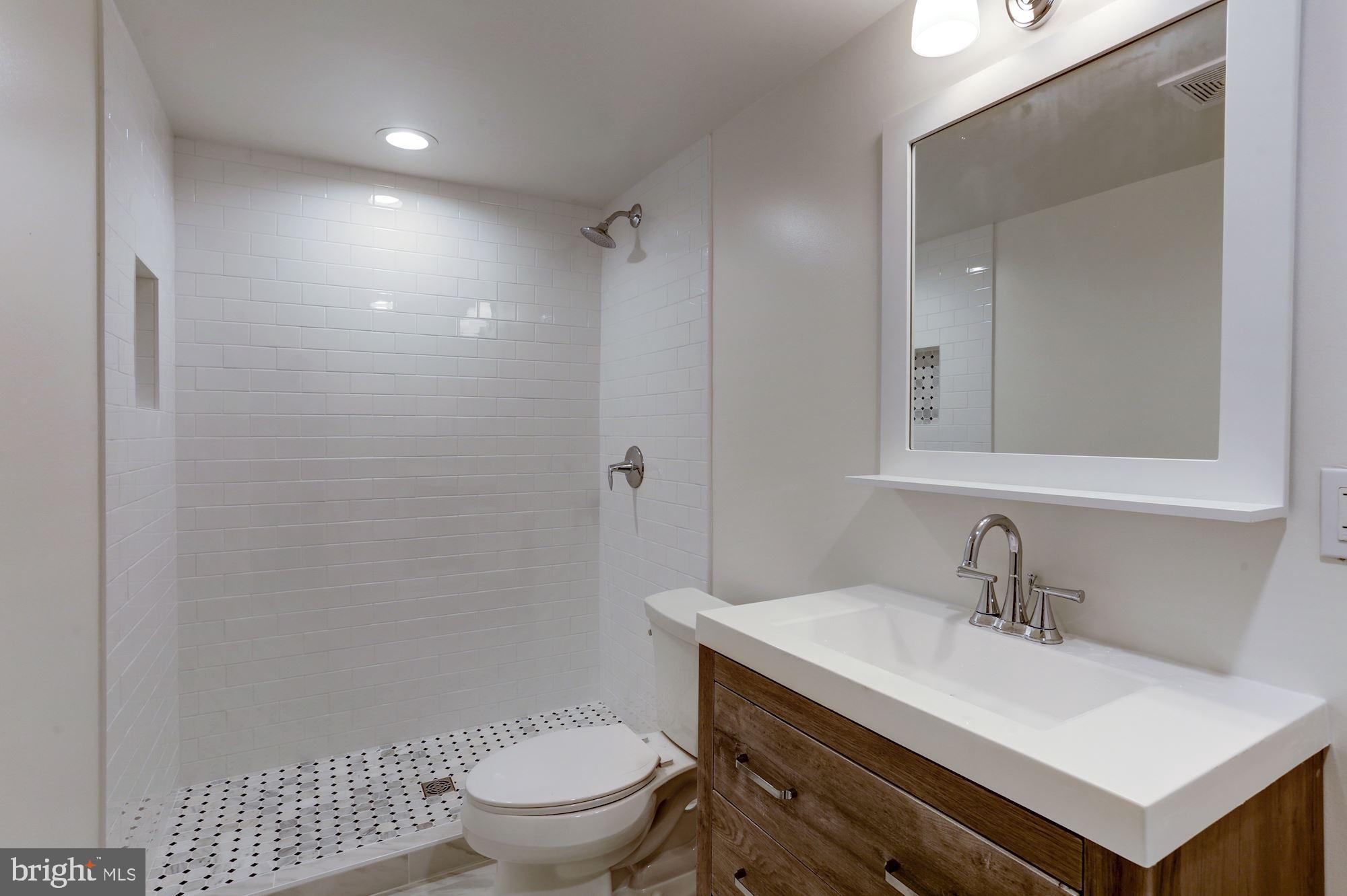 CHEVY CHASE - Residential Lease