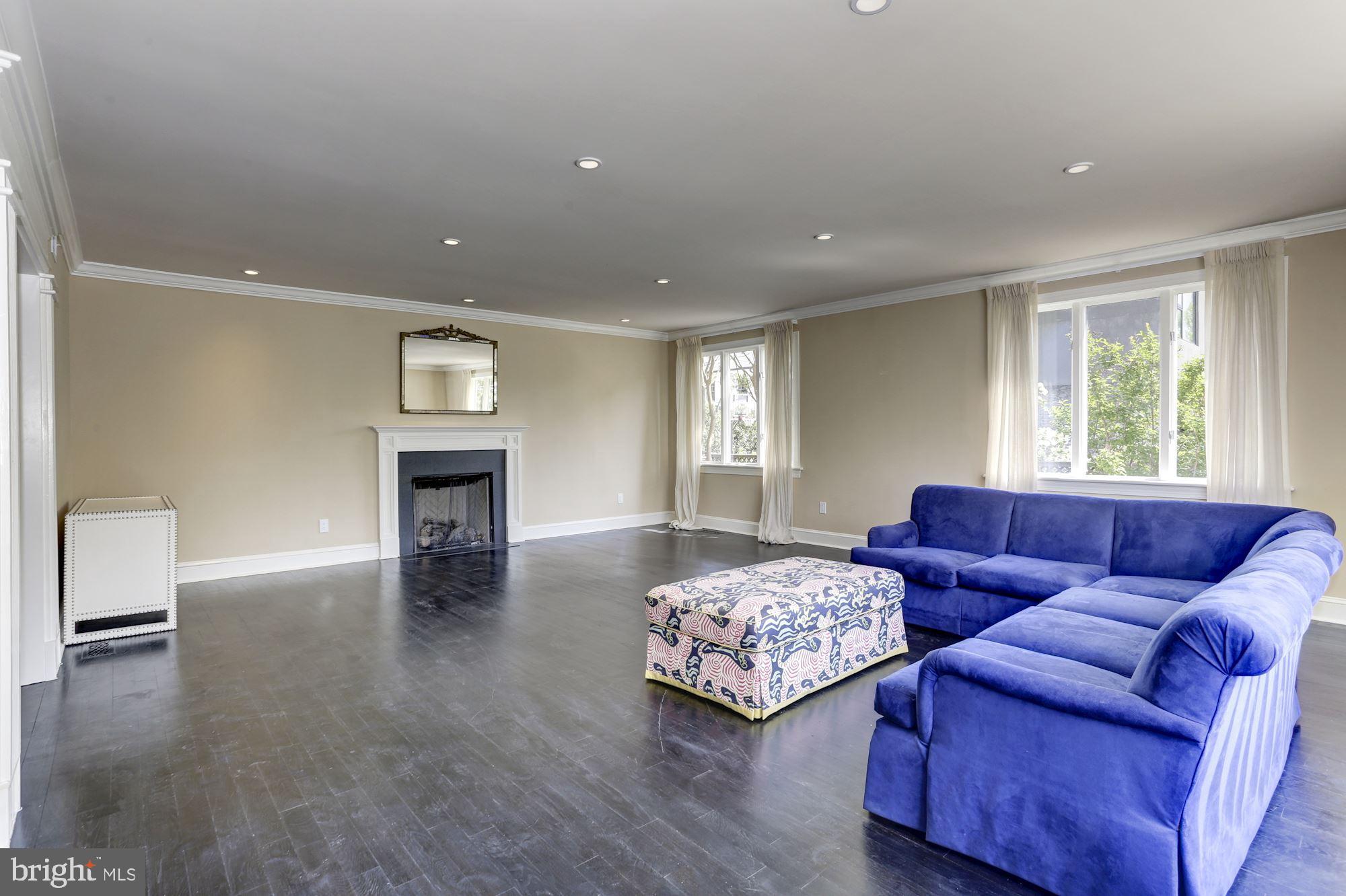 CHEVY CHASE - Residential Lease