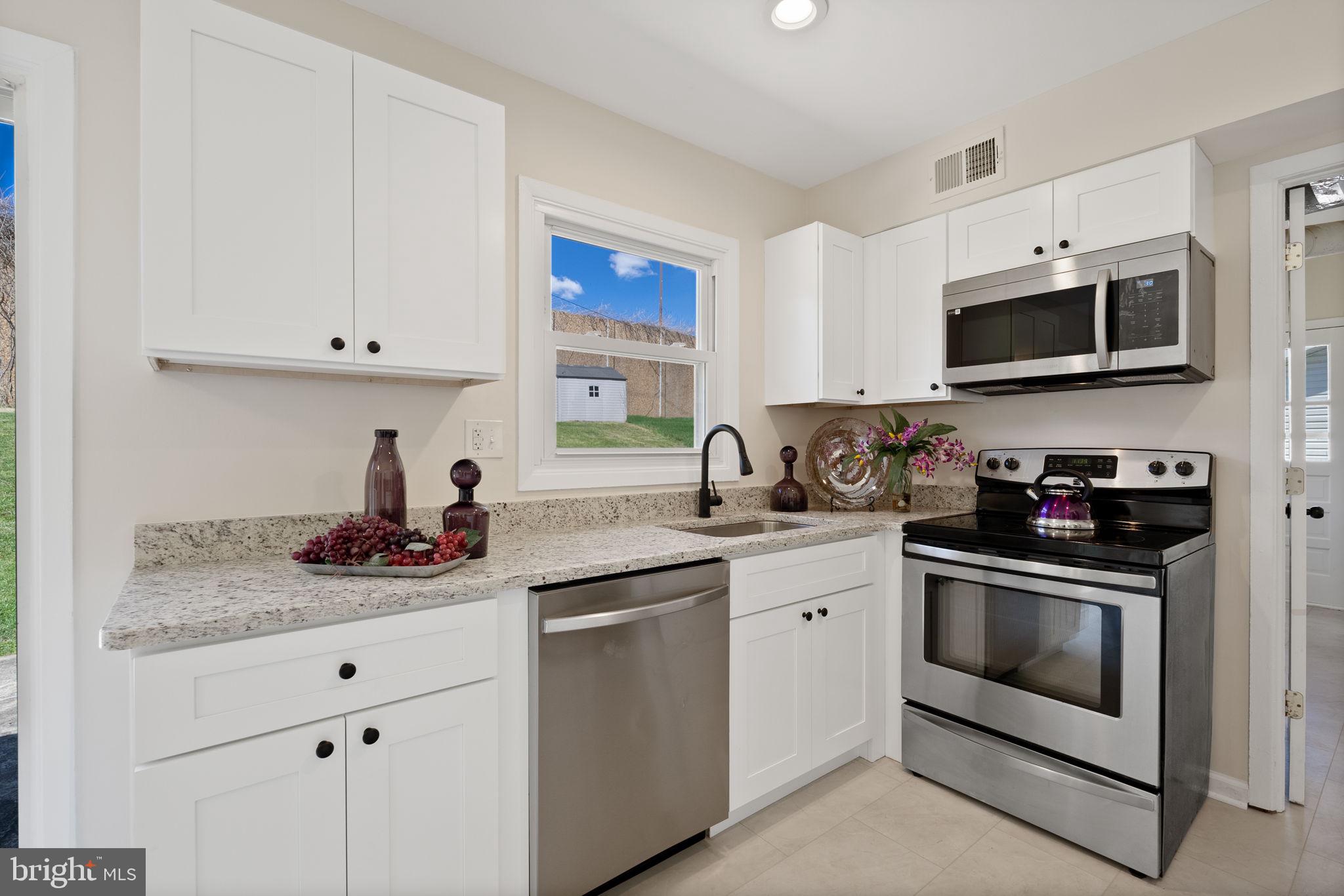 HEATHER HILLS AT BELAIR - Residential