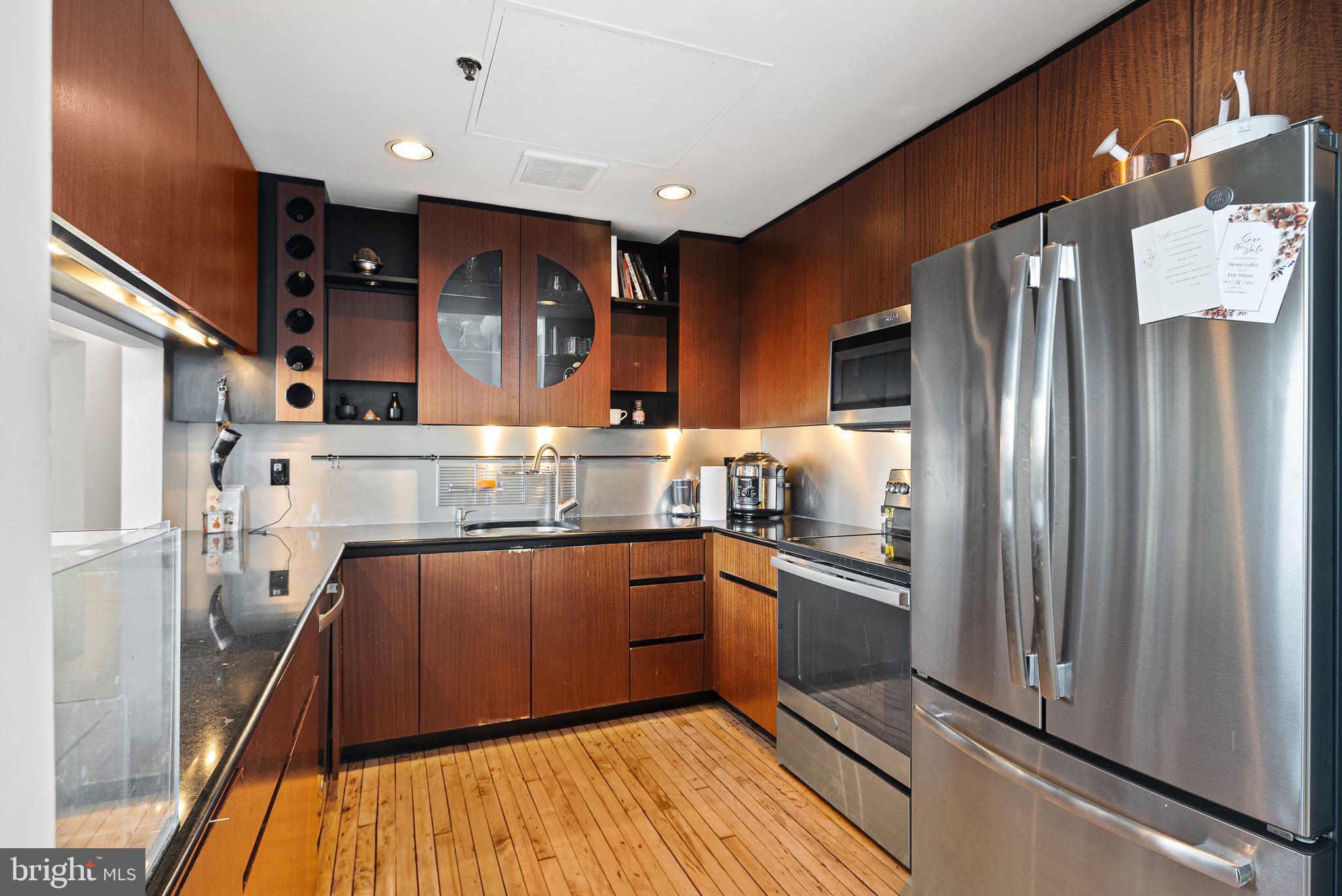 1238 CALLOWHILL STREET 803