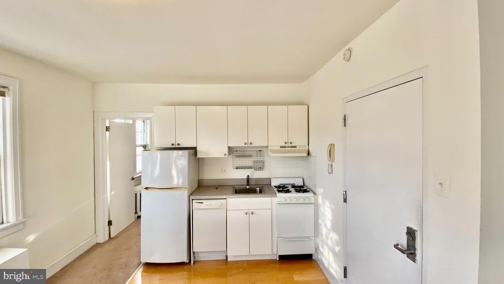 Photo of 332 S 17th Street #3B, PHILADELPHIA, PA 19103 (MLS # PAPH2588088)